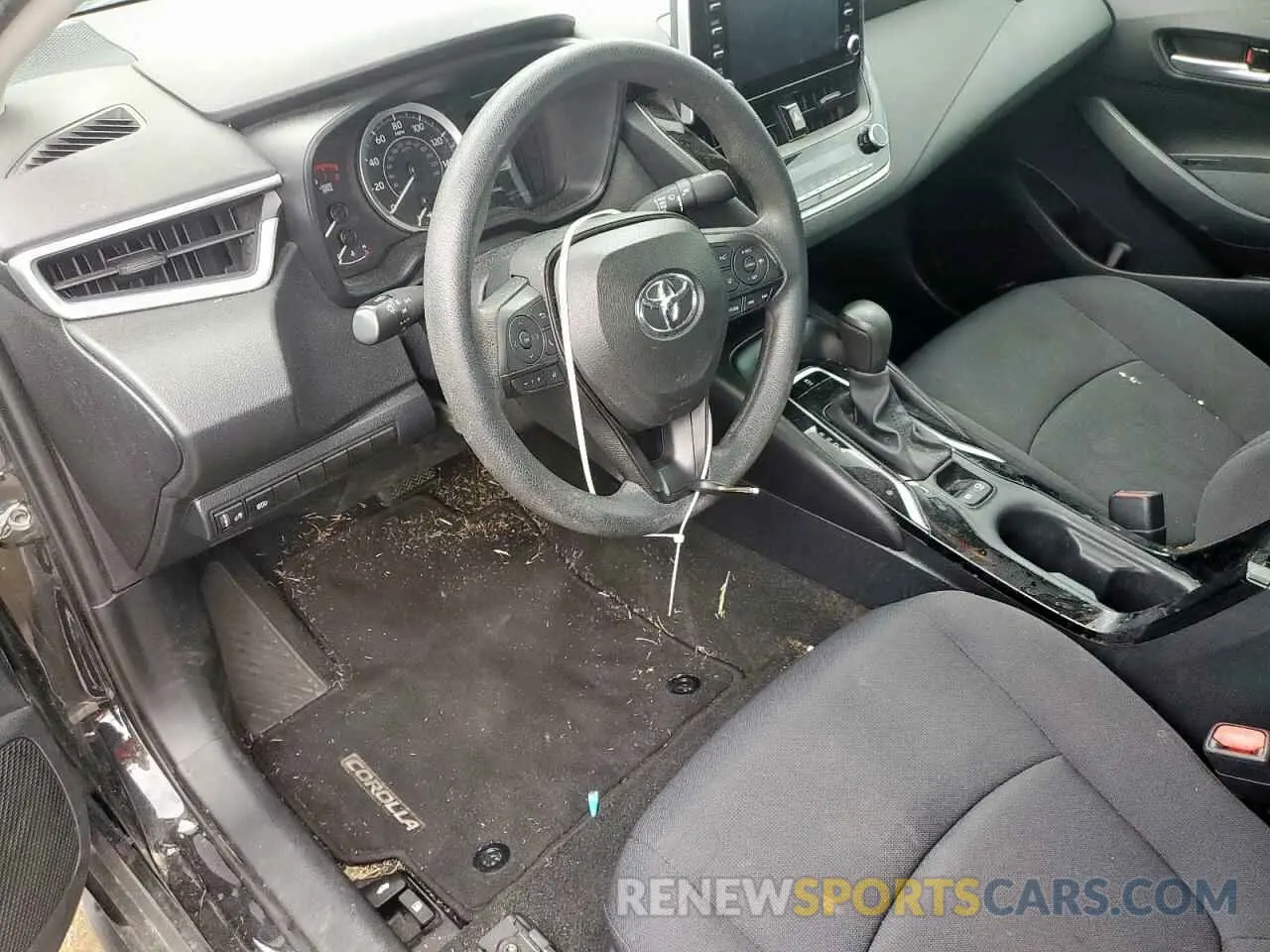 7 Photograph of a damaged car 5YFEPRAE8LP125841 TOYOTA COROLLA 2020