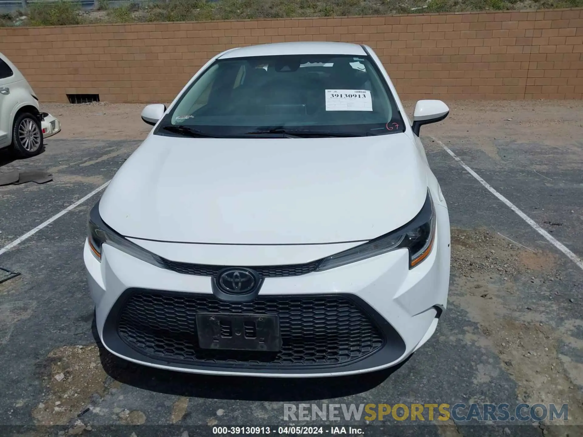 13 Photograph of a damaged car 5YFEPRAE9LP024033 TOYOTA COROLLA 2020