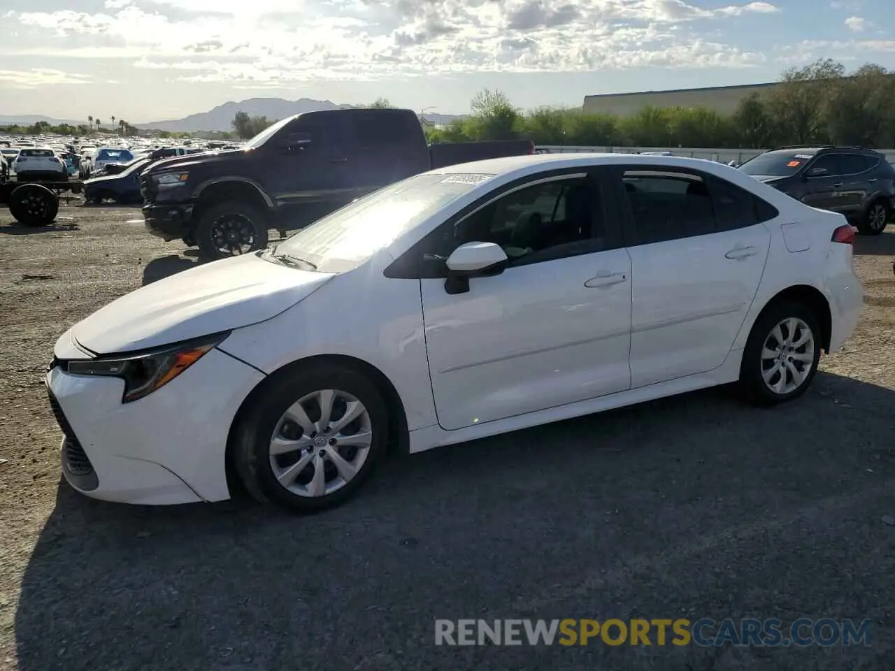1 Photograph of a damaged car 5YFEPRAE9LP035274 TOYOTA COROLLA 2020