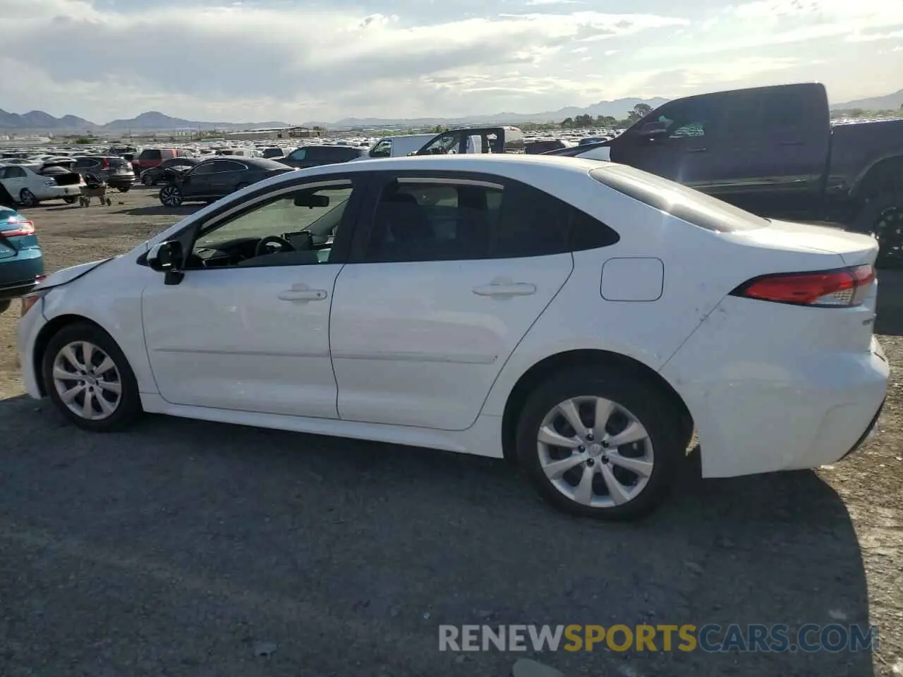 2 Photograph of a damaged car 5YFEPRAE9LP035274 TOYOTA COROLLA 2020