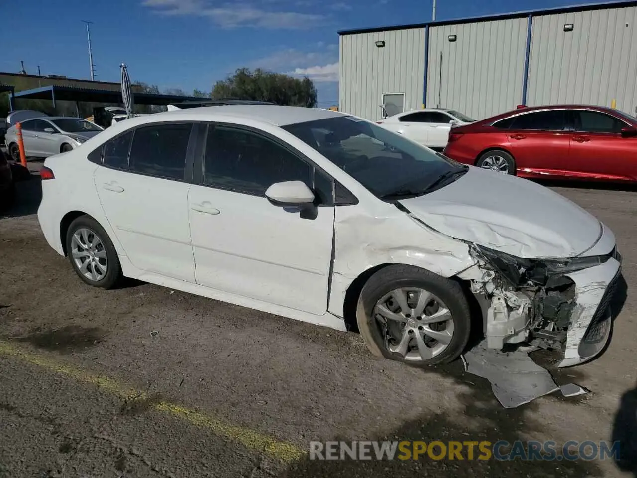 4 Photograph of a damaged car 5YFEPRAE9LP035274 TOYOTA COROLLA 2020
