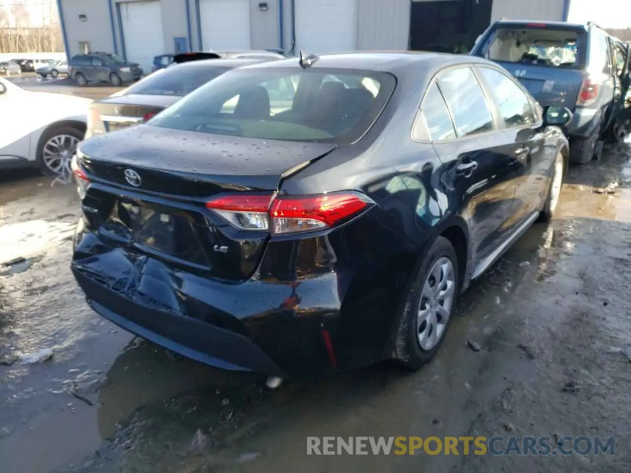 4 Photograph of a damaged car 5YFEPRAE9LP036750 TOYOTA COROLLA 2020