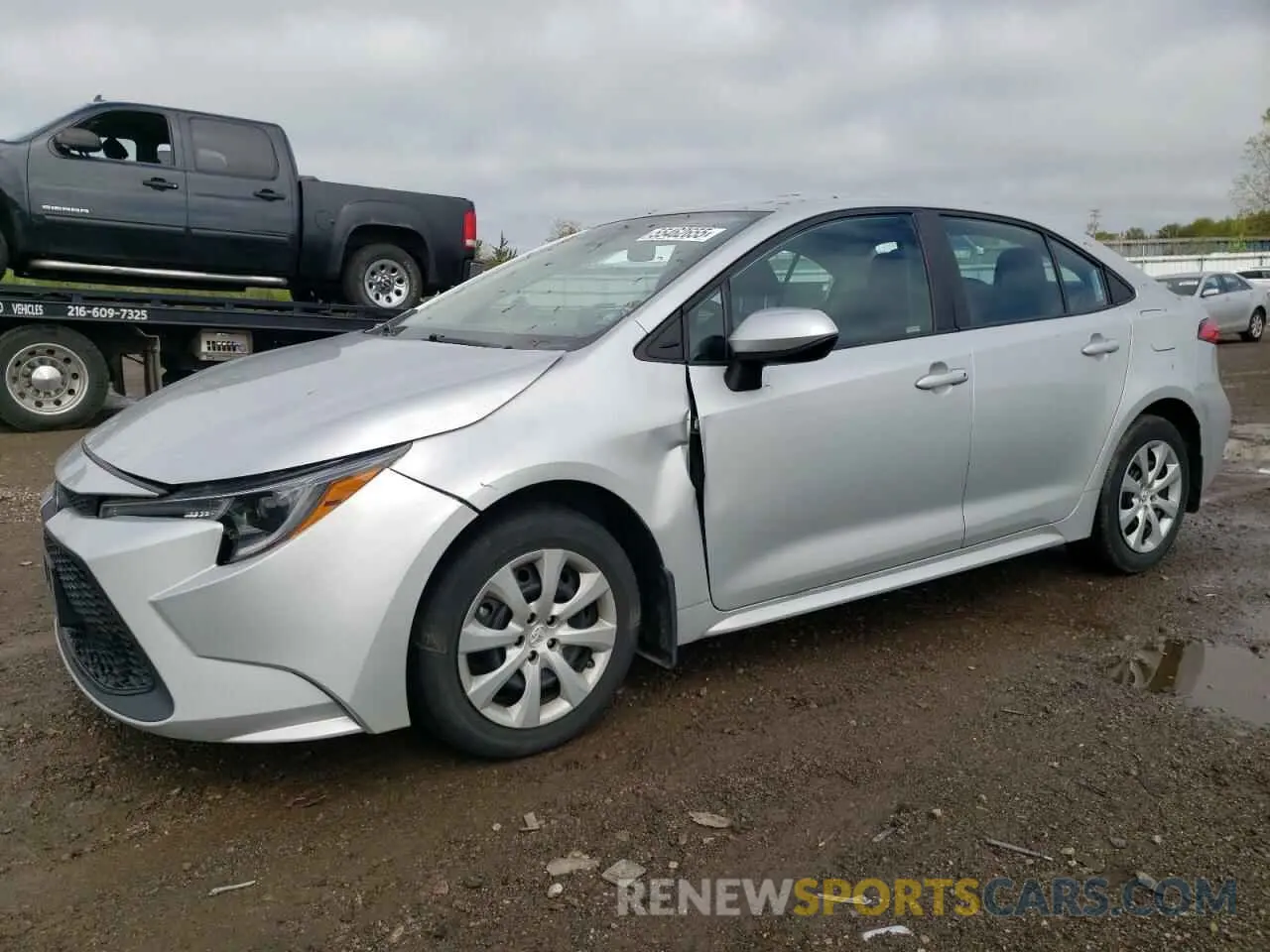 1 Photograph of a damaged car 5YFEPRAE9LP044699 TOYOTA COROLLA 2020