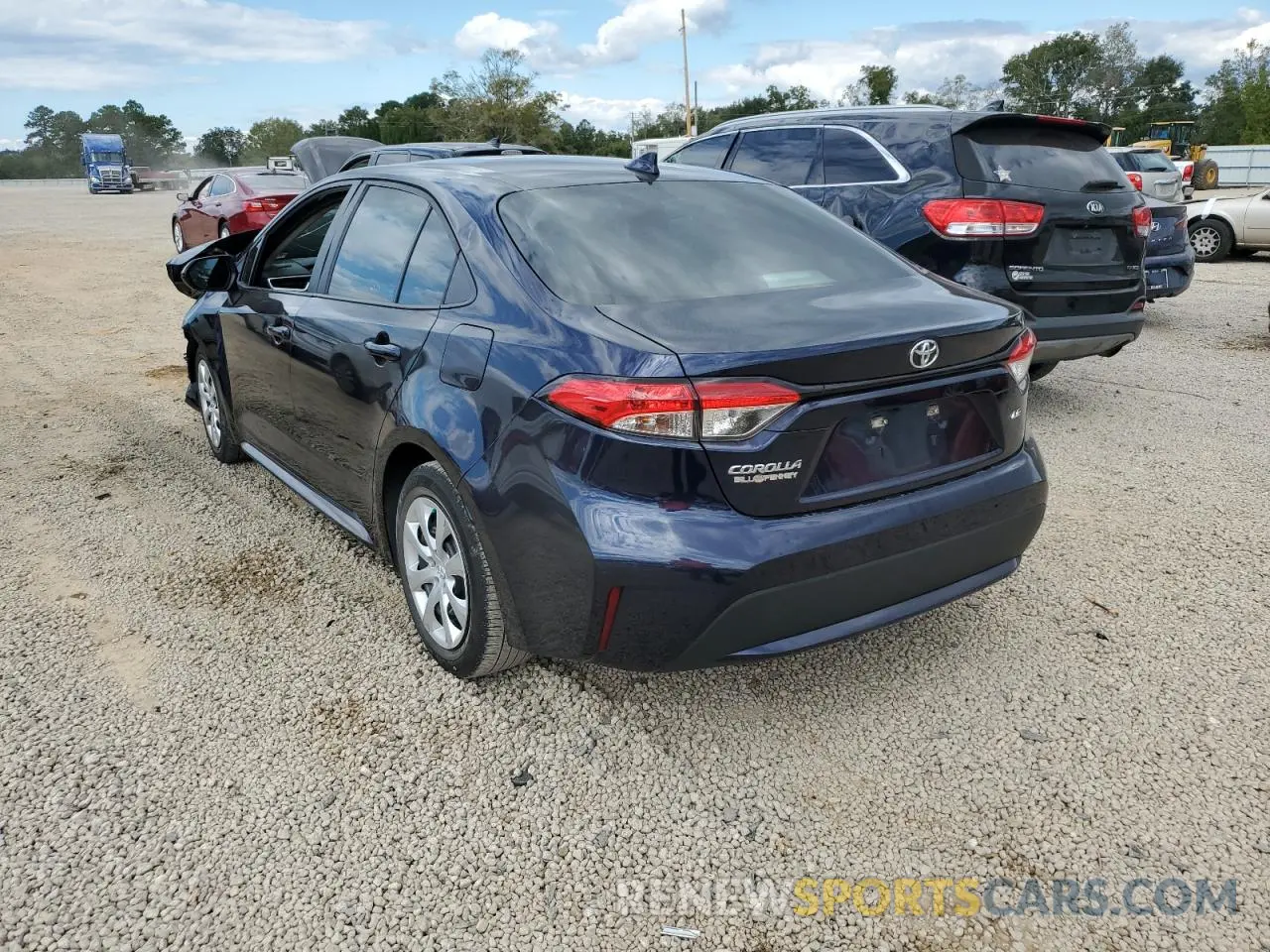3 Photograph of a damaged car 5YFEPRAE9LP053192 TOYOTA COROLLA 2020