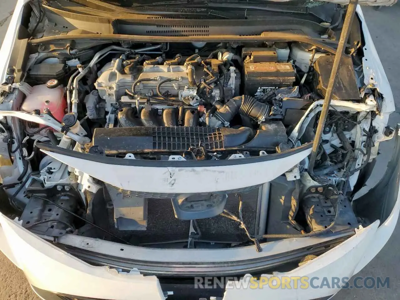 11 Photograph of a damaged car 5YFEPRAE9LP061180 TOYOTA COROLLA 2020