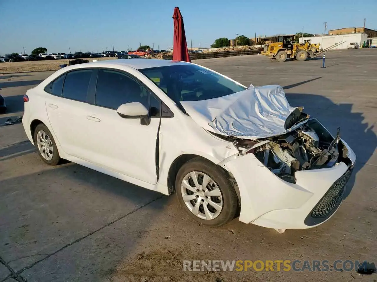 4 Photograph of a damaged car 5YFEPRAE9LP061180 TOYOTA COROLLA 2020