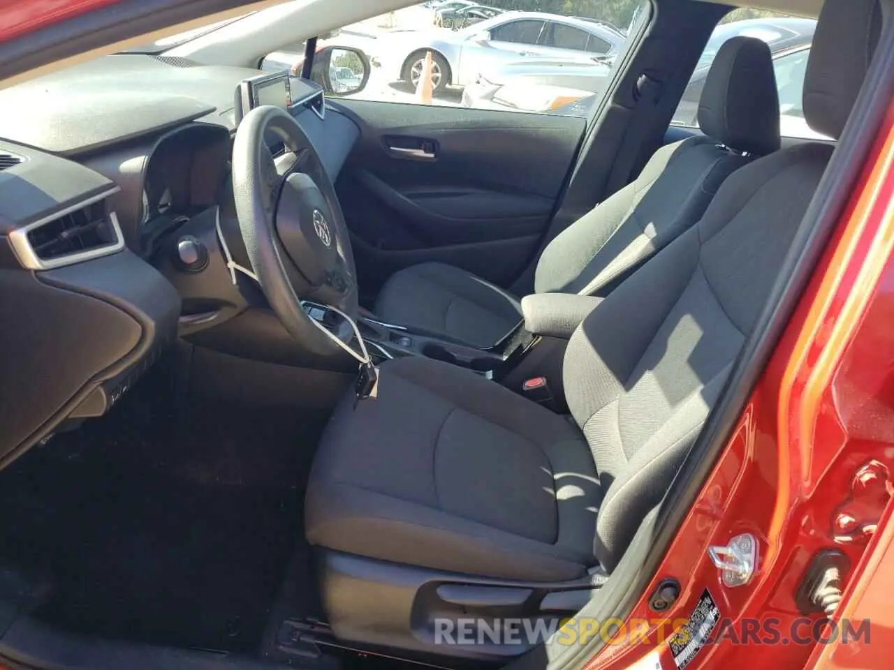 7 Фотография поврежденного автомобиля 5YFEPRAE9LP071689 TOYOTA COROLLA 2020