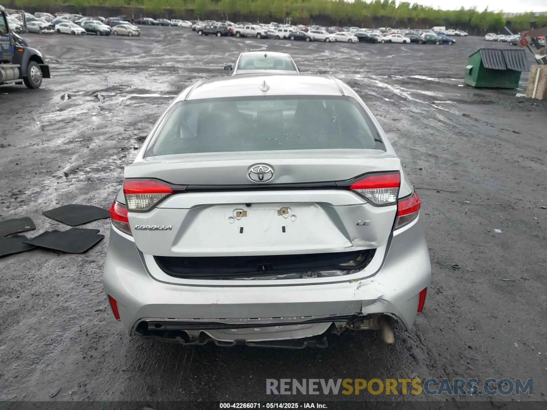16 Photograph of a damaged car 5YFEPRAE9LP083065 TOYOTA COROLLA 2020