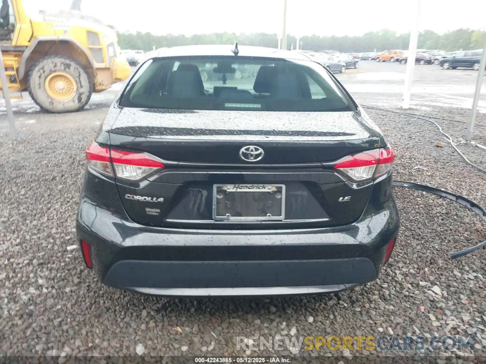 16 Photograph of a damaged car 5YFEPRAE9LP084569 TOYOTA COROLLA 2020