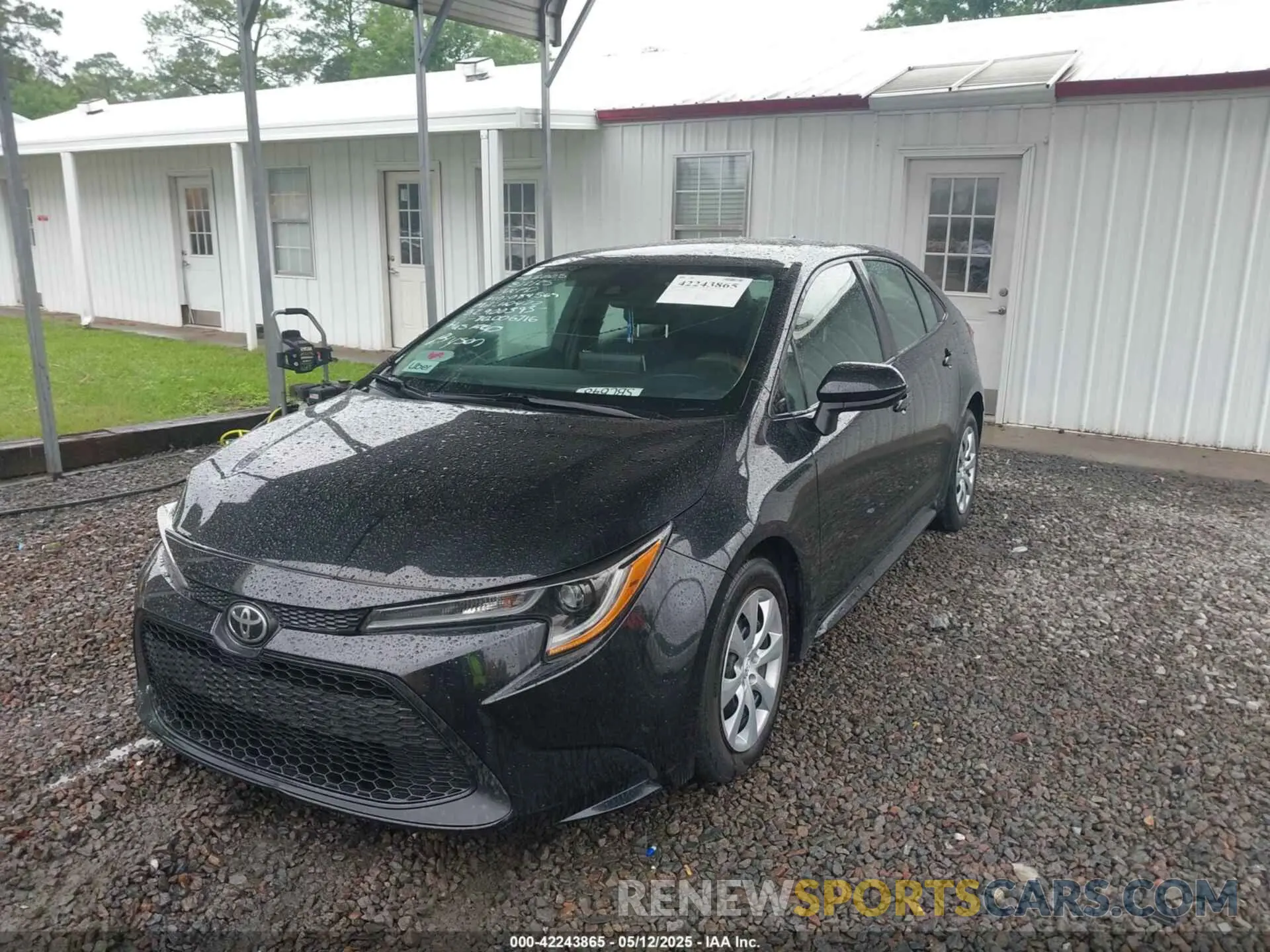 2 Photograph of a damaged car 5YFEPRAE9LP084569 TOYOTA COROLLA 2020