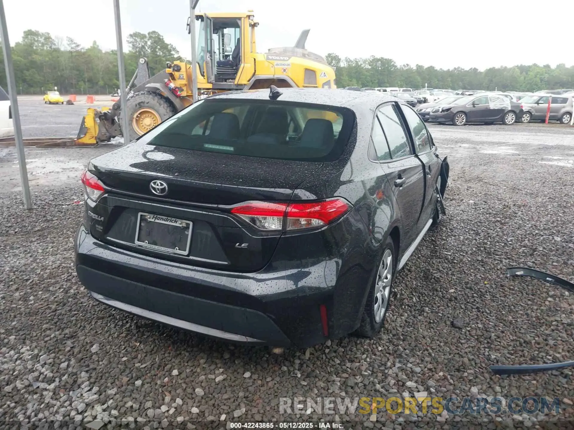 4 Photograph of a damaged car 5YFEPRAE9LP084569 TOYOTA COROLLA 2020