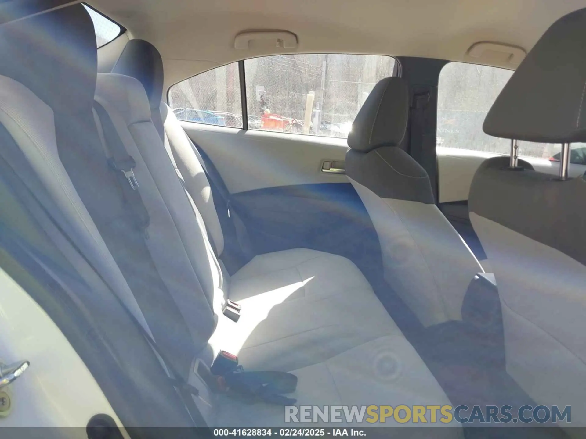 8 Фотография поврежденного автомобиля 5YFEPRAE9LP124083 TOYOTA COROLLA 2020