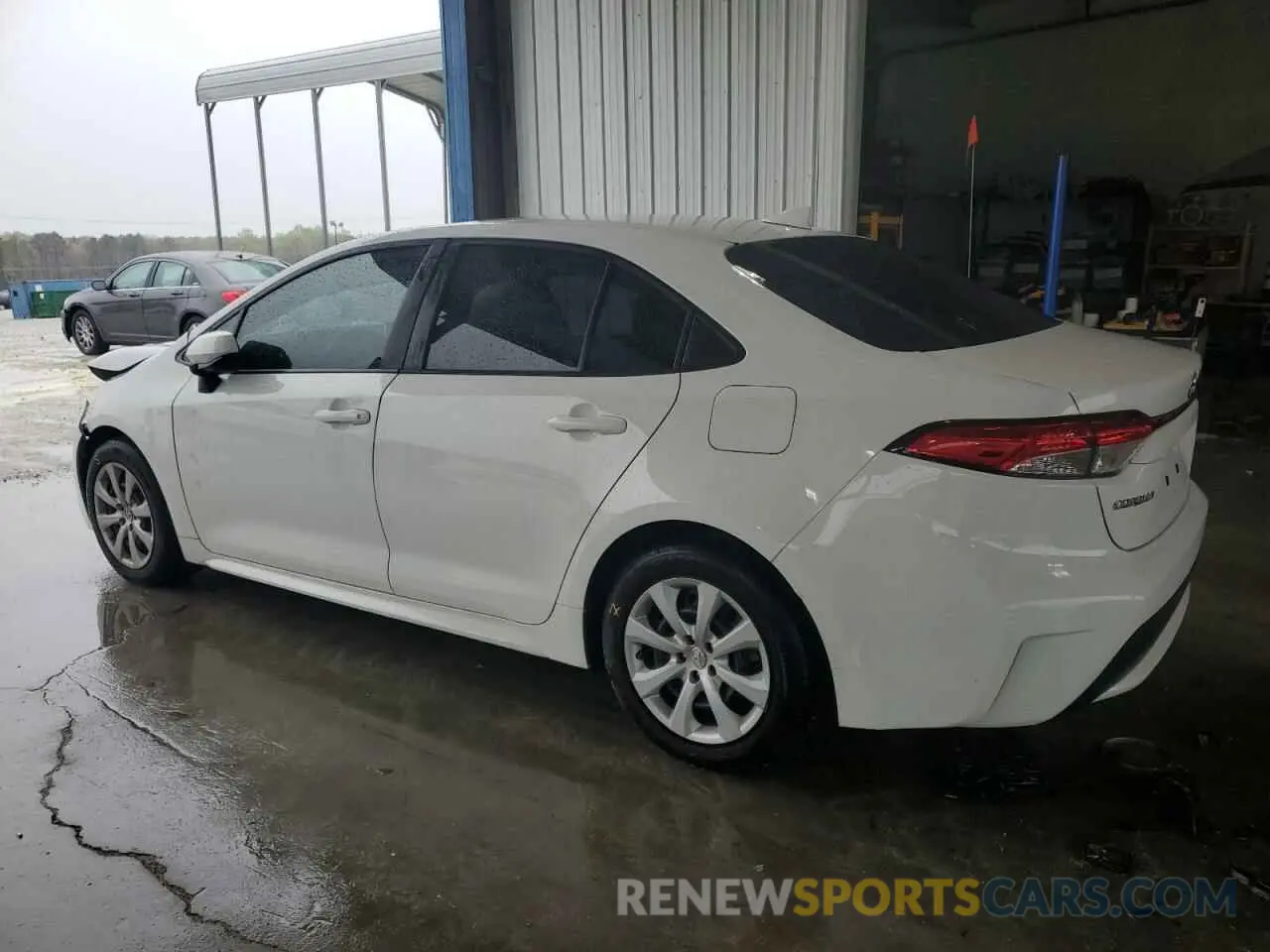 2 Photograph of a damaged car 5YFEPRAE9LP130773 TOYOTA COROLLA 2020