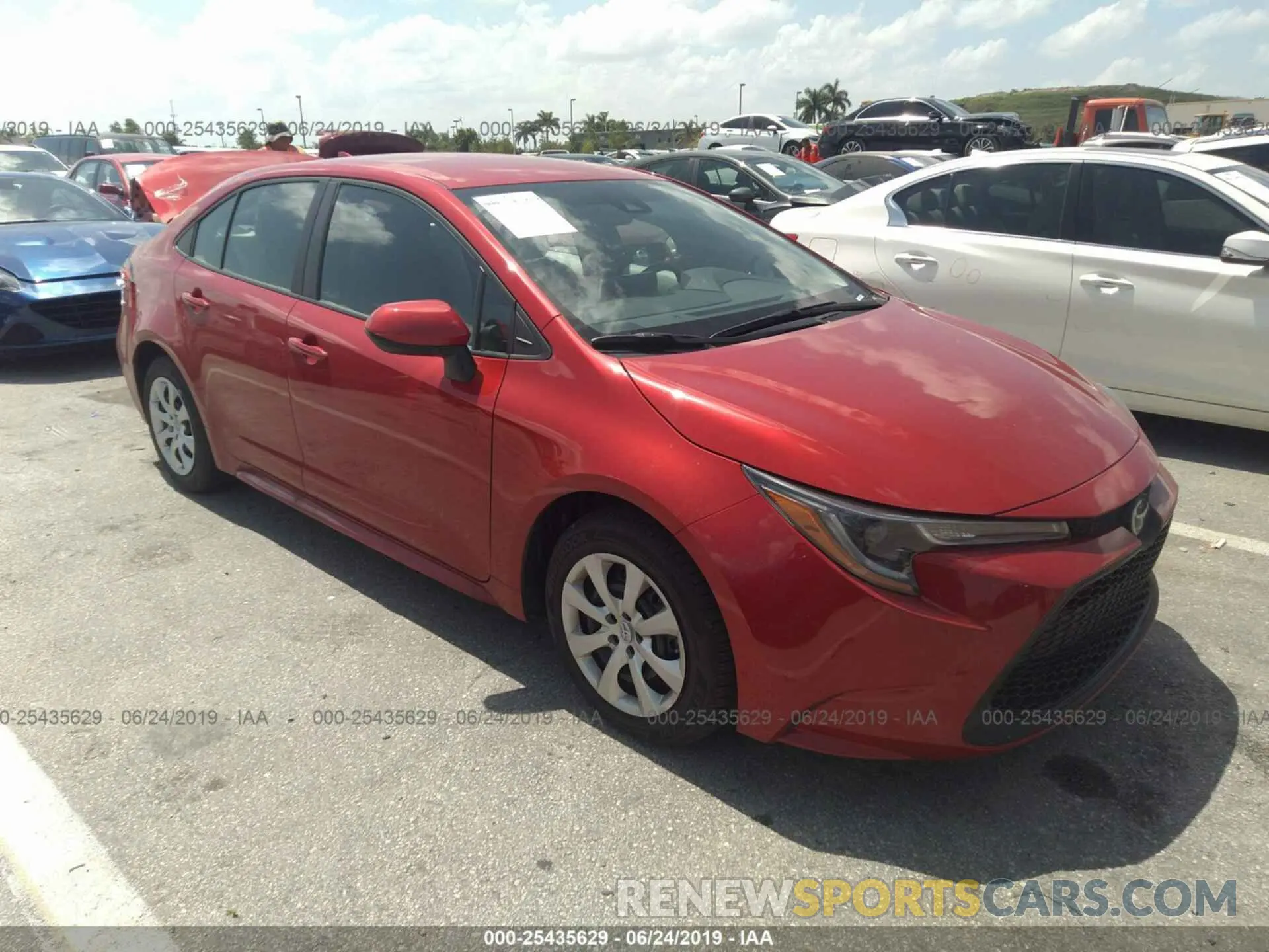 1 Photograph of a damaged car 5YFEPRAEXLP004096 TOYOTA COROLLA 2020