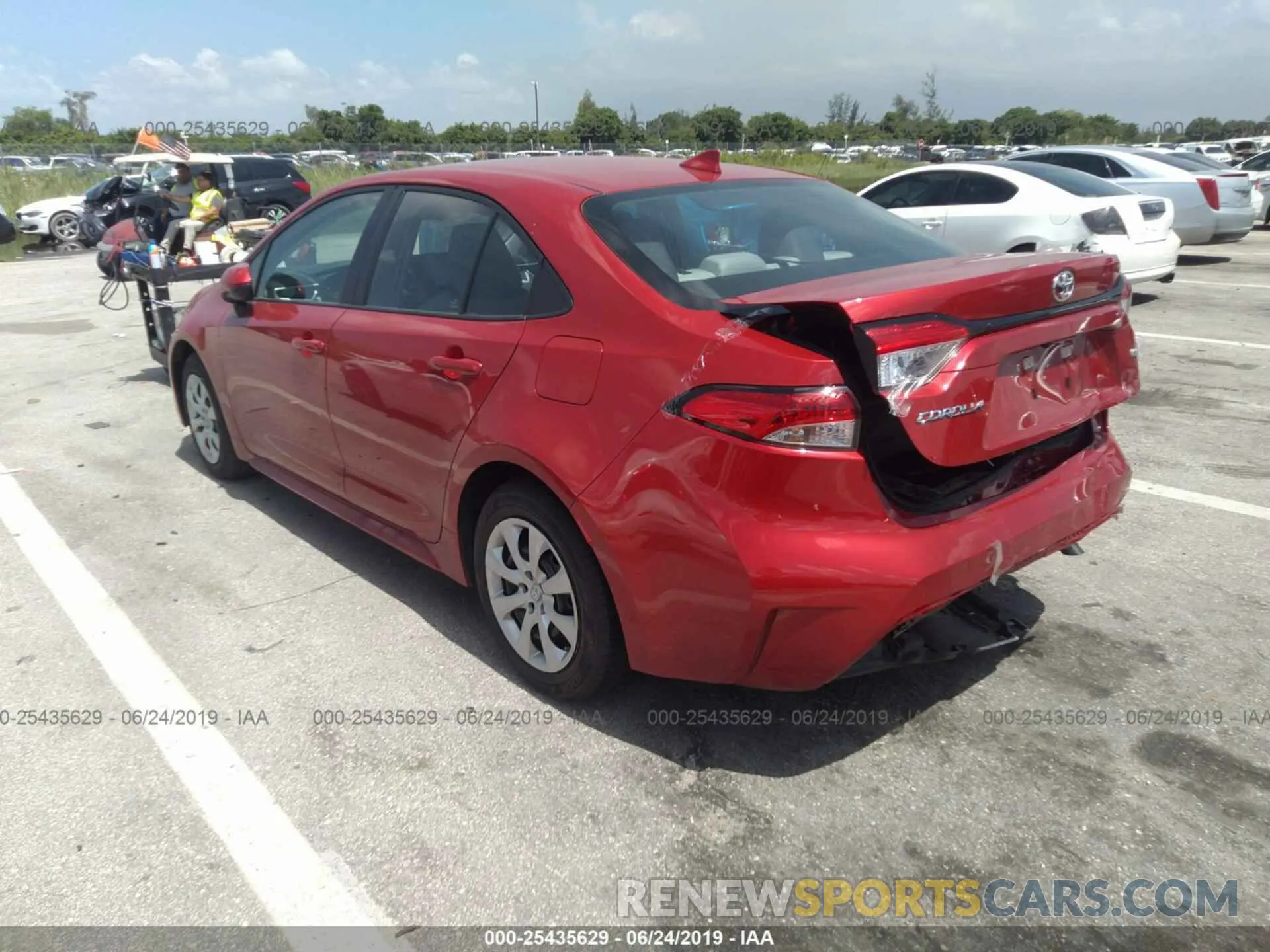3 Photograph of a damaged car 5YFEPRAEXLP004096 TOYOTA COROLLA 2020