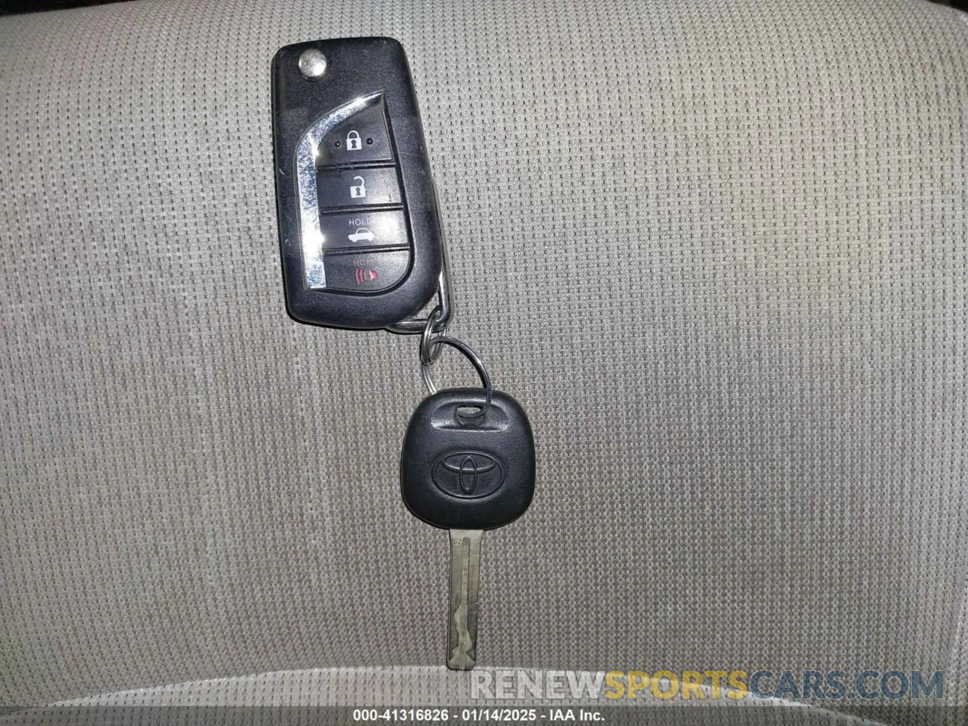 11 Photograph of a damaged car 5YFEPRAEXLP012487 TOYOTA COROLLA 2020
