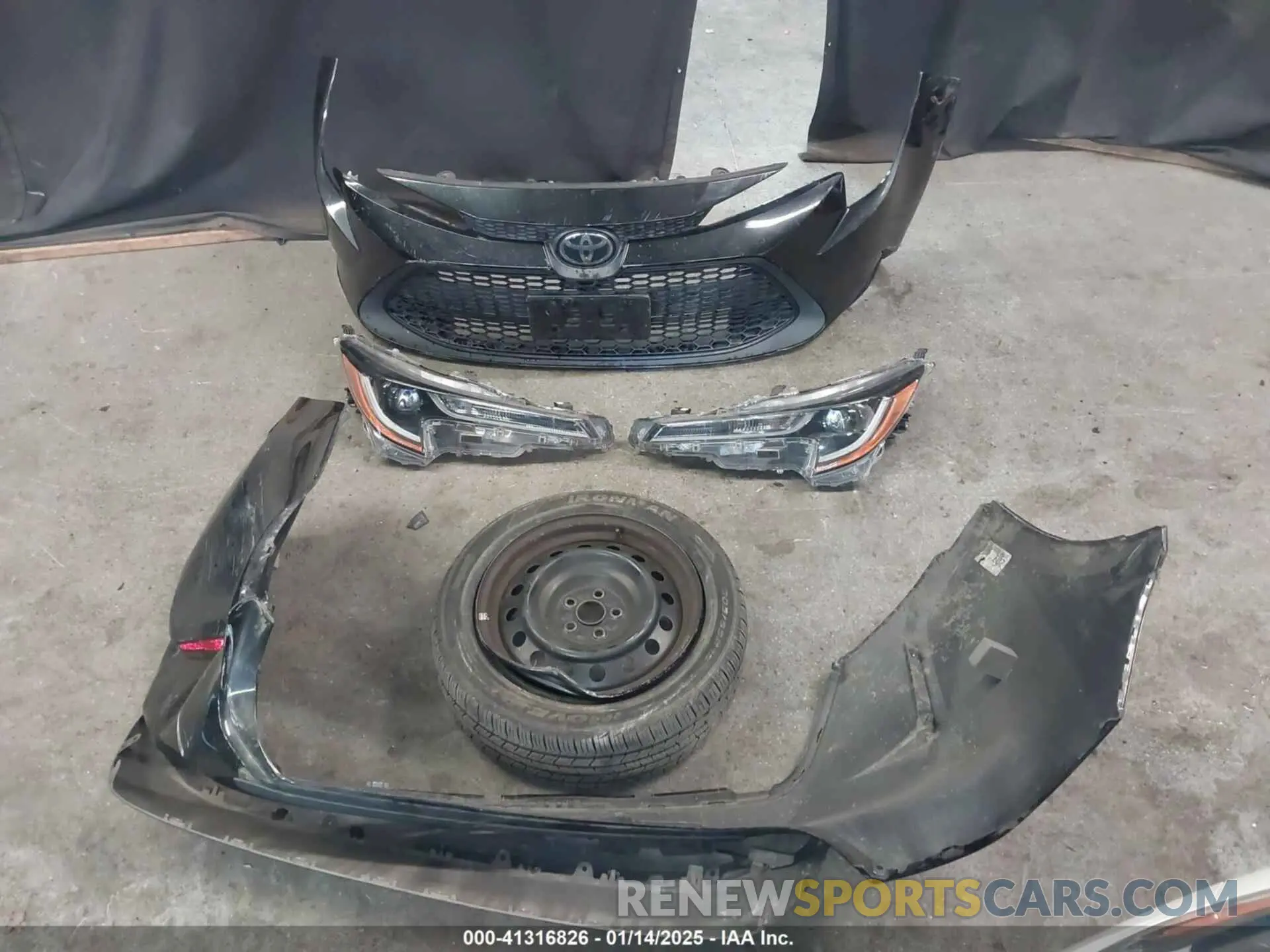 12 Photograph of a damaged car 5YFEPRAEXLP012487 TOYOTA COROLLA 2020