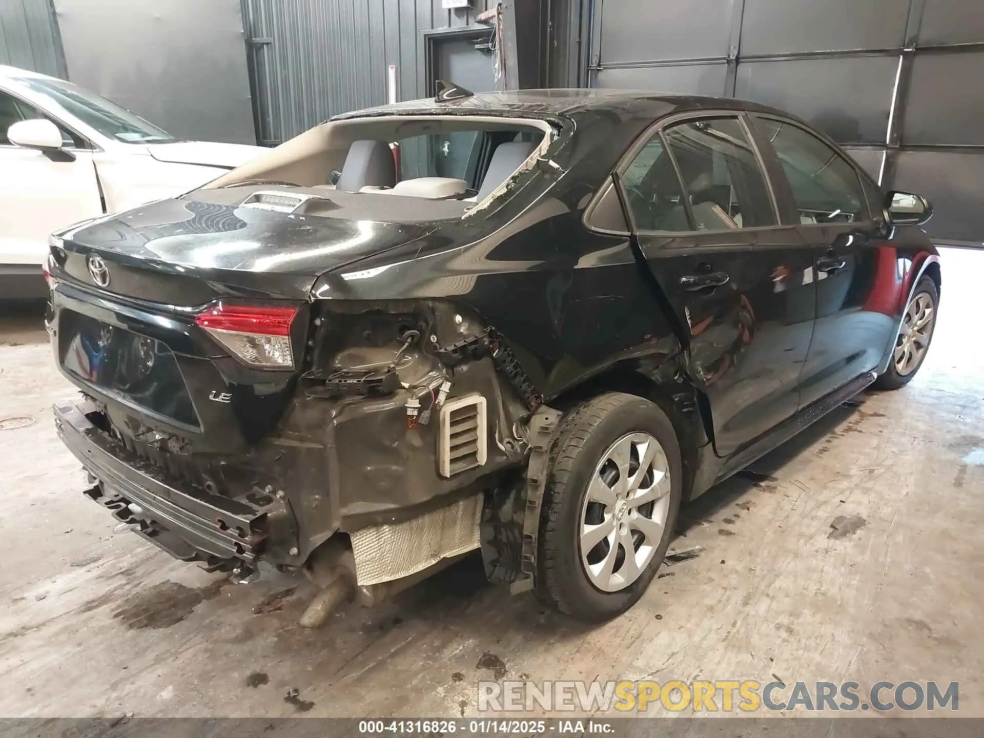 4 Photograph of a damaged car 5YFEPRAEXLP012487 TOYOTA COROLLA 2020