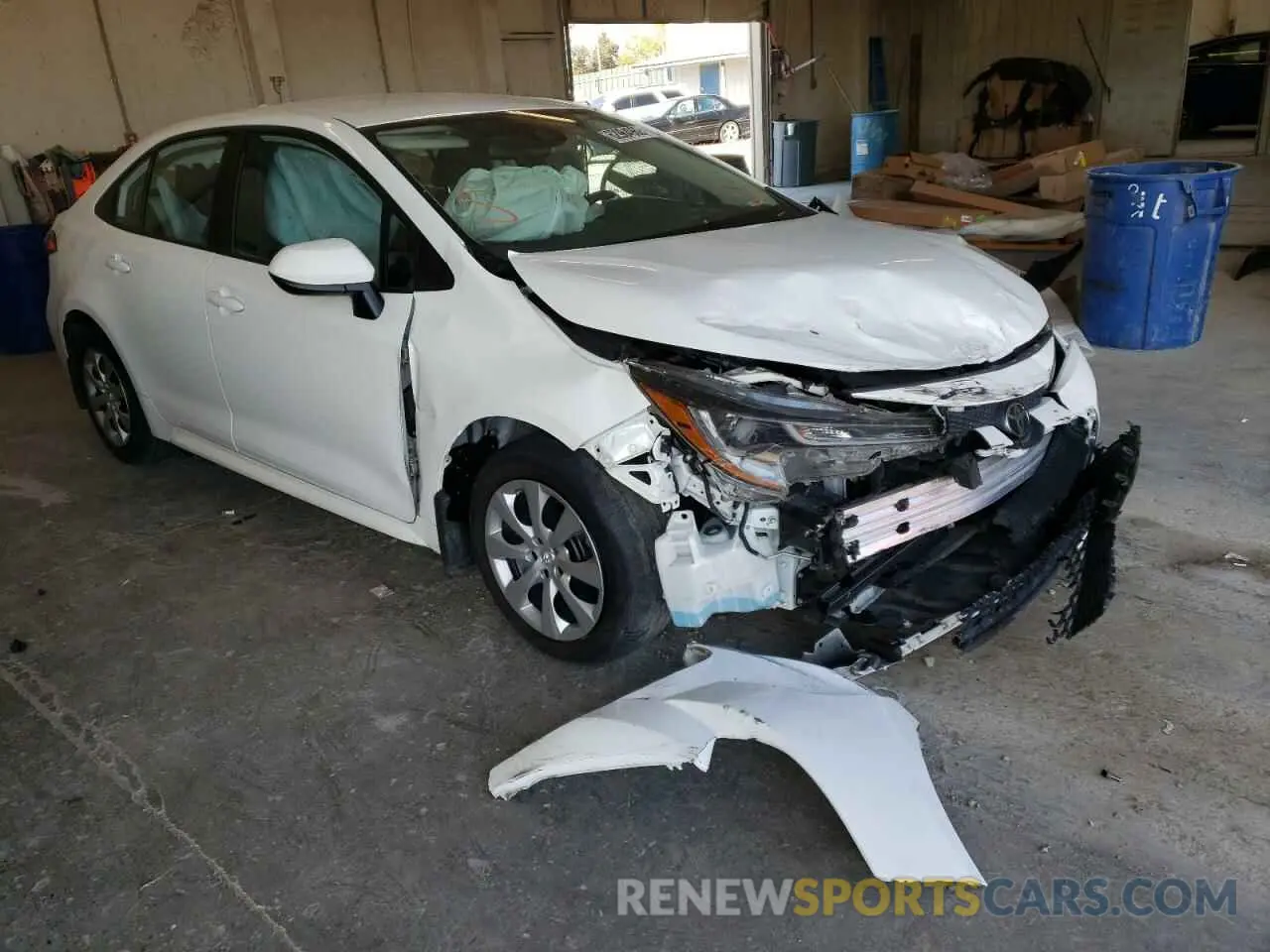 1 Photograph of a damaged car 5YFEPRAEXLP027927 TOYOTA COROLLA 2020