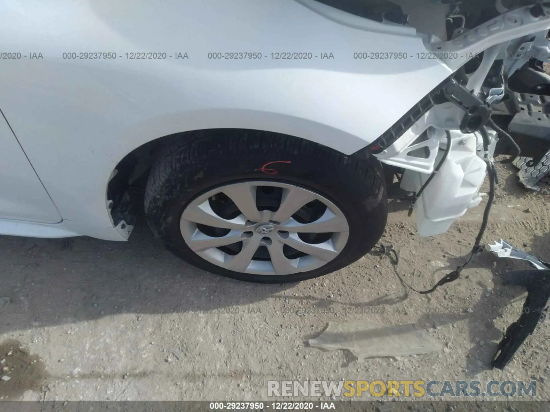15 Photograph of a damaged car 5YFEPRAEXLP031525 TOYOTA COROLLA 2020