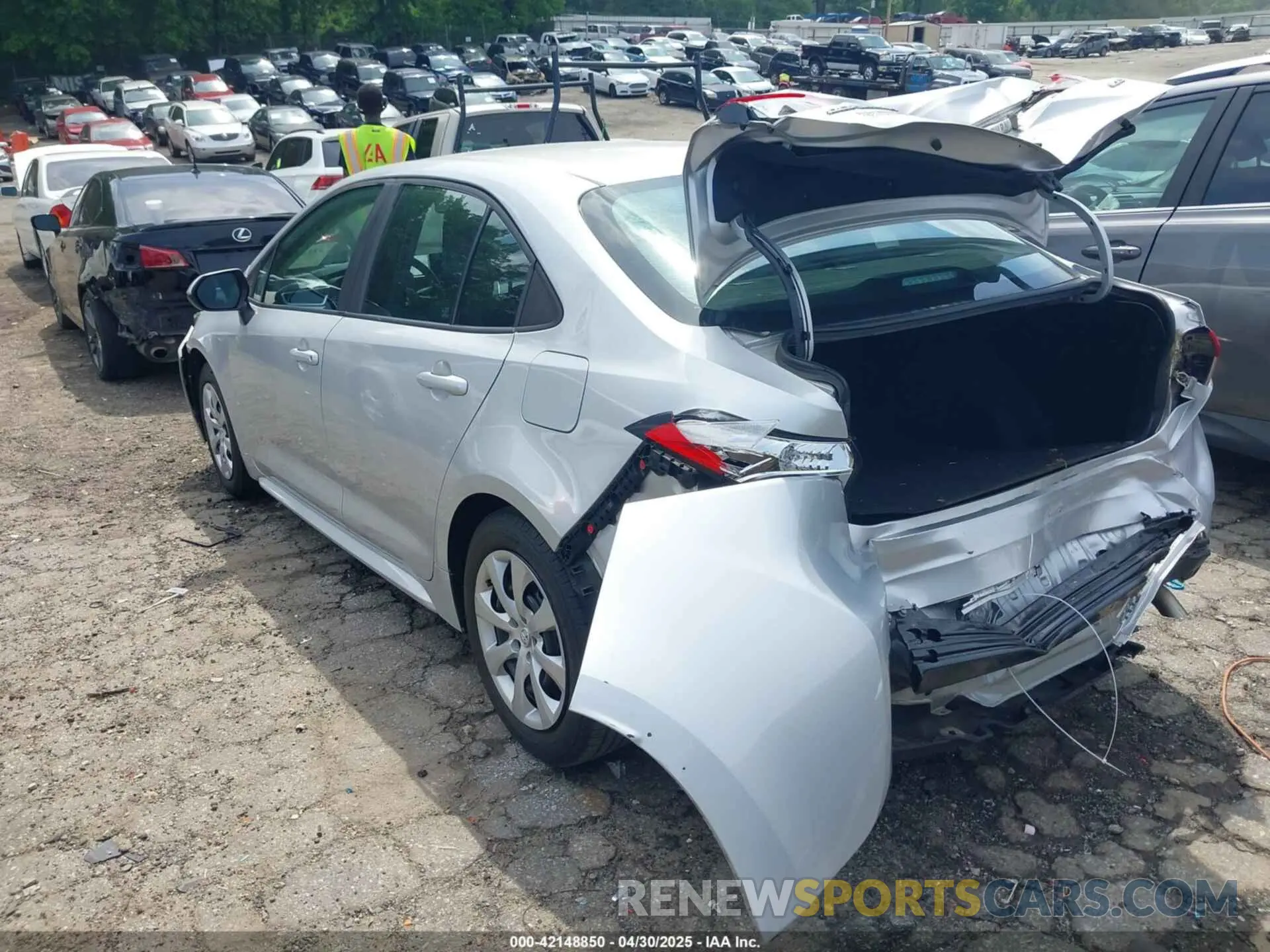 3 Photograph of a damaged car 5YFEPRAEXLP054593 TOYOTA COROLLA 2020