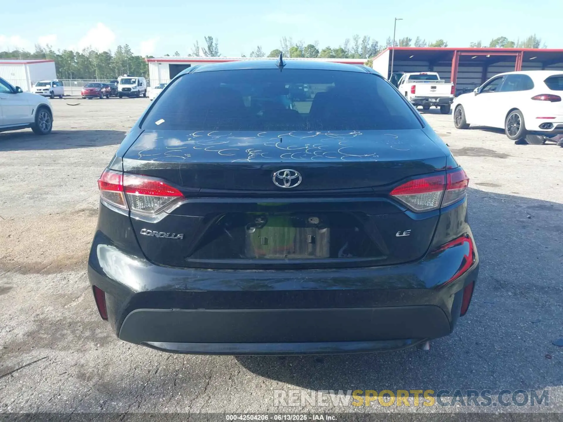16 Photograph of a damaged car 5YFEPRAEXLP069868 TOYOTA COROLLA 2020