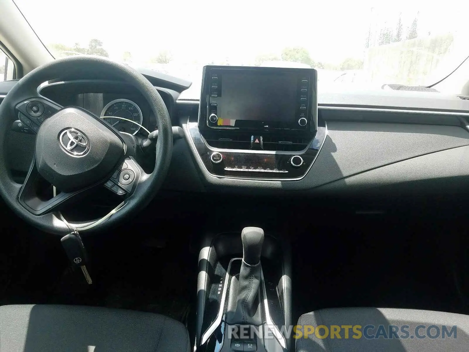 9 Photograph of a damaged car 5YFEPRAEXLP072740 TOYOTA COROLLA 2020