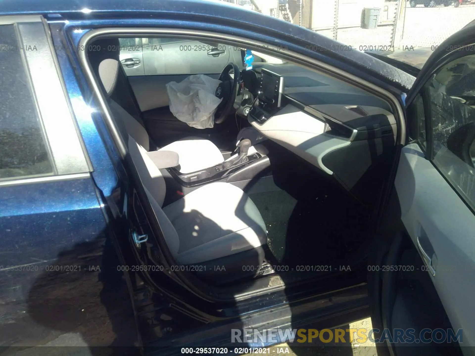 5 Photograph of a damaged car 5YFEPRAEXLP083494 TOYOTA COROLLA 2020