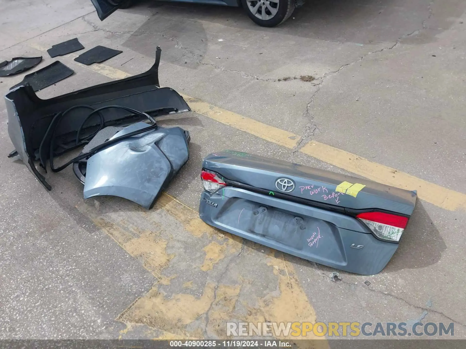 12 Photograph of a damaged car 5YFEPRAEXLP110192 TOYOTA COROLLA 2020