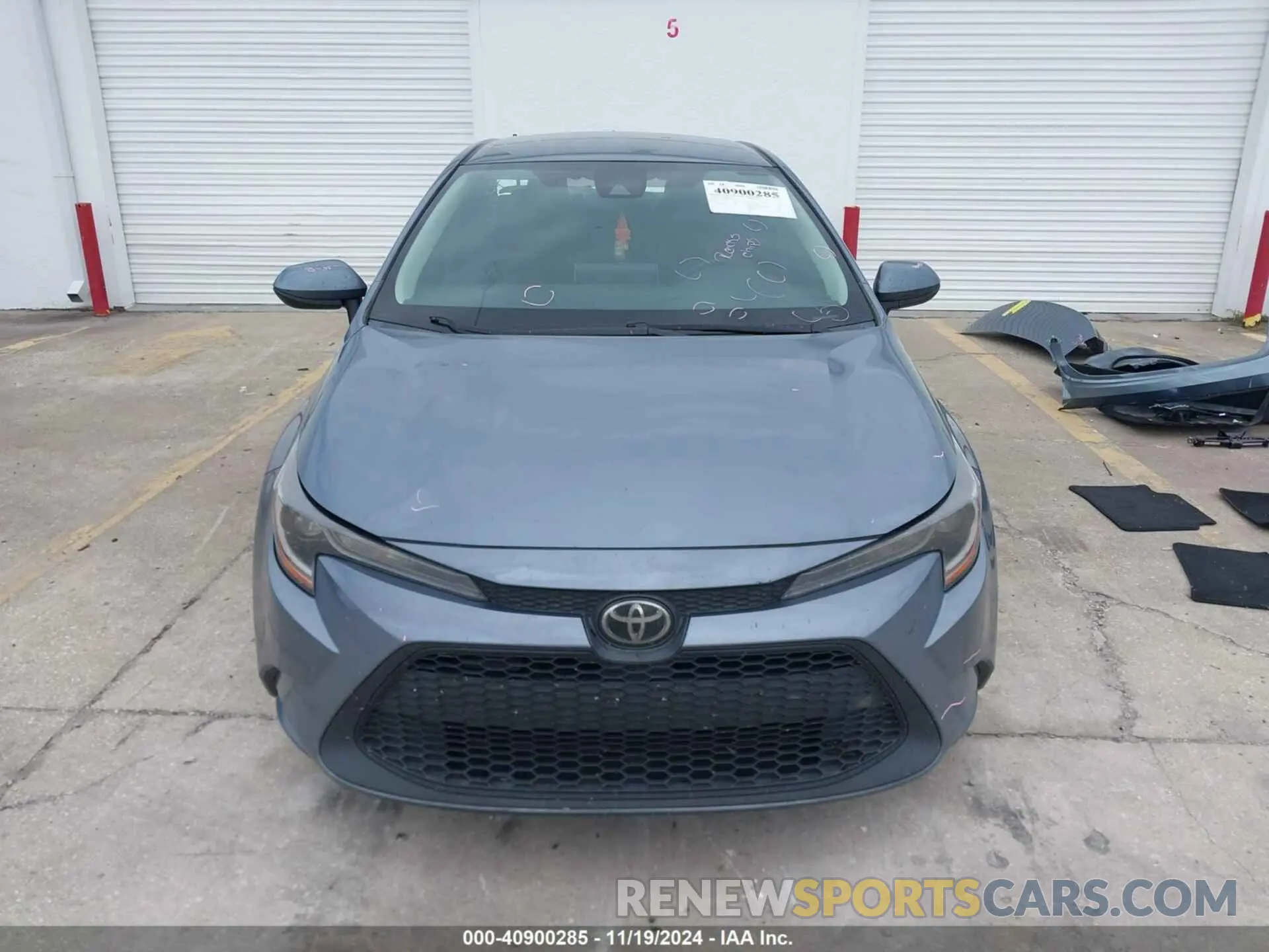 13 Photograph of a damaged car 5YFEPRAEXLP110192 TOYOTA COROLLA 2020