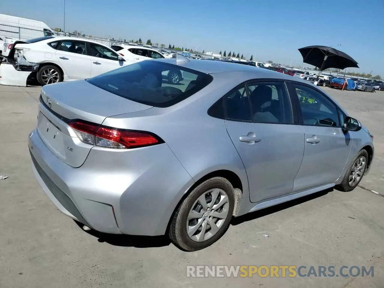 3 Фотография поврежденного автомобиля 5YFEPRAEXLP121743 TOYOTA COROLLA 2020