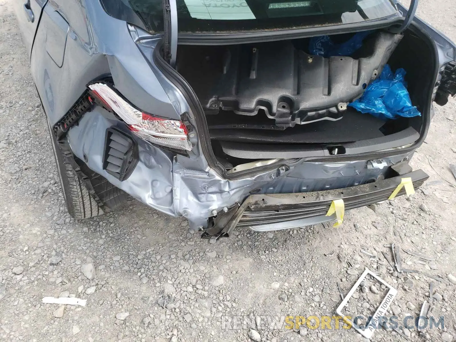 9 Photograph of a damaged car 5YFEPRAEXLP126313 TOYOTA COROLLA 2020