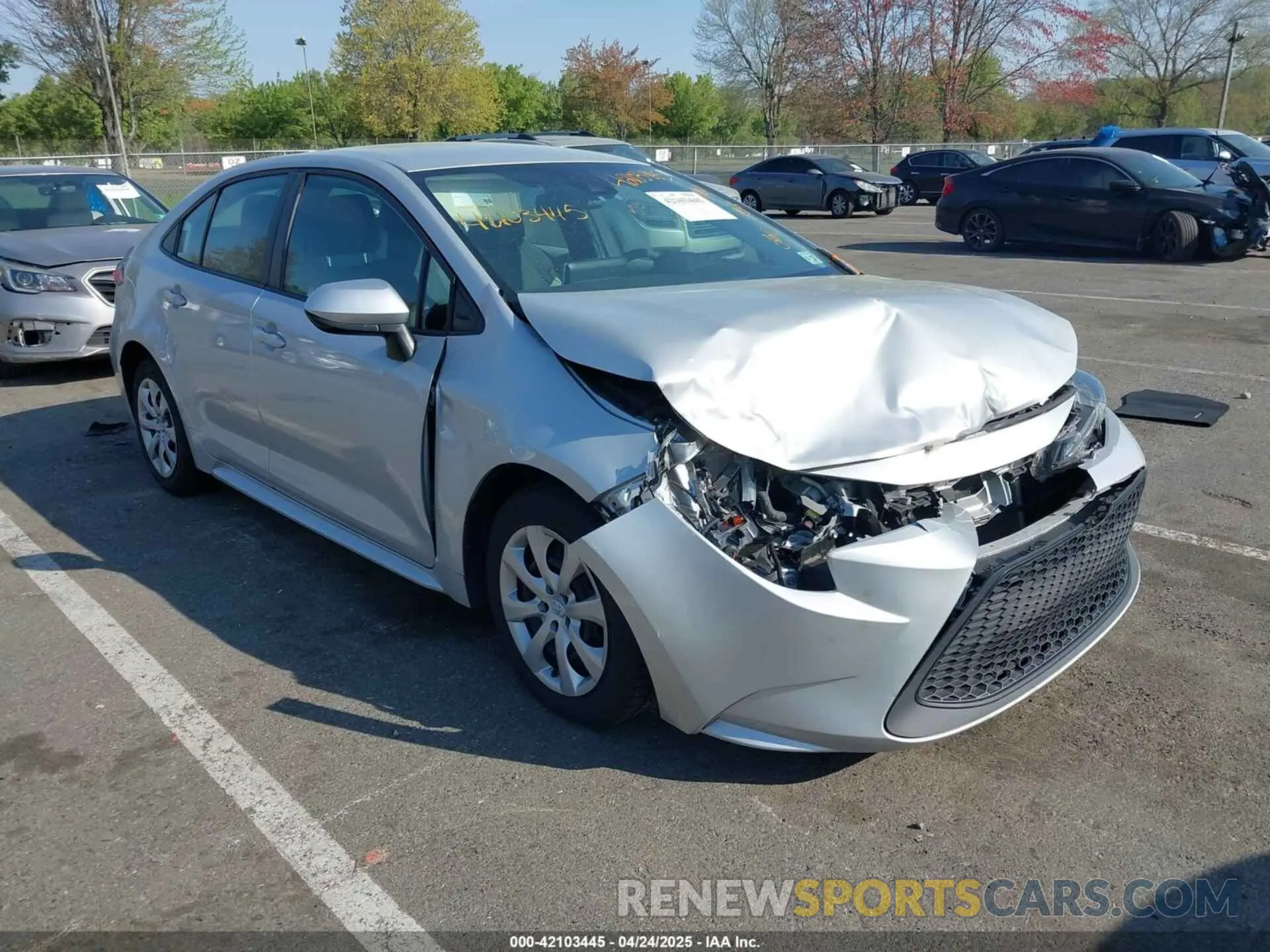 1 Фотография поврежденного автомобиля 5YFEPRAEXLP127784 TOYOTA COROLLA 2020