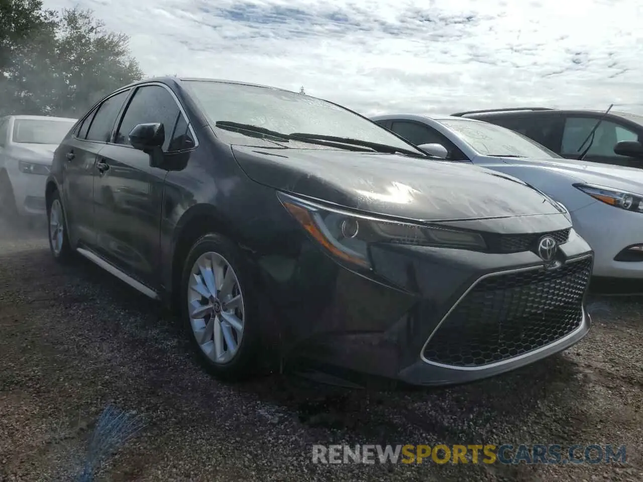1 Photograph of a damaged car 5YFFPRAE4LP008262 TOYOTA COROLLA 2020