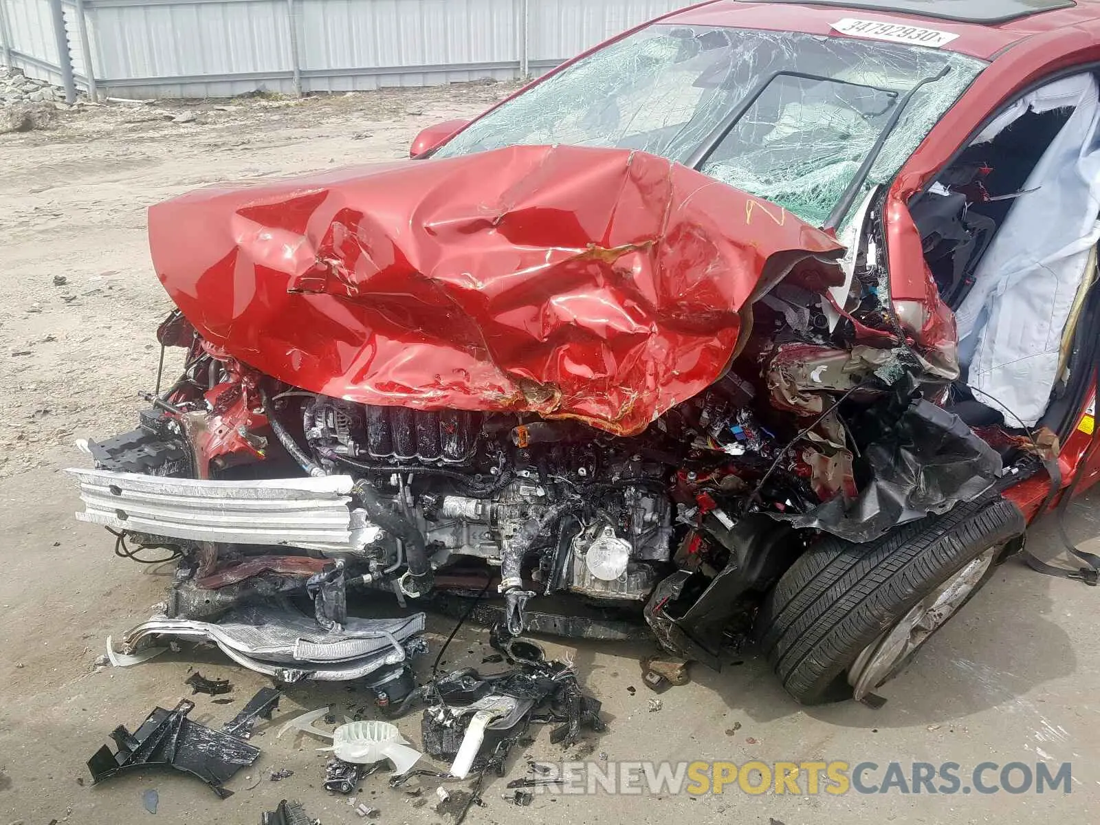 9 Photograph of a damaged car 5YFHPRAE6LP070240 TOYOTA COROLLA 2020