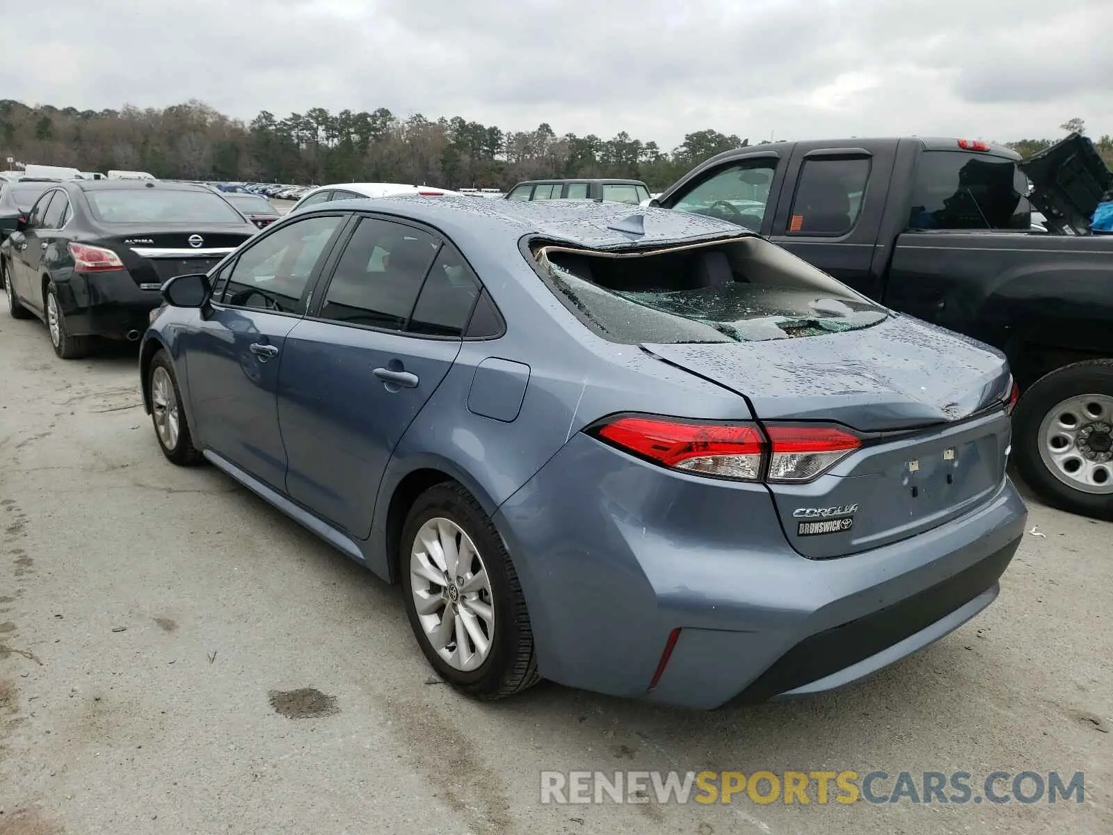 3 Photograph of a damaged car 5YFHPRAE8LP047266 TOYOTA COROLLA 2020