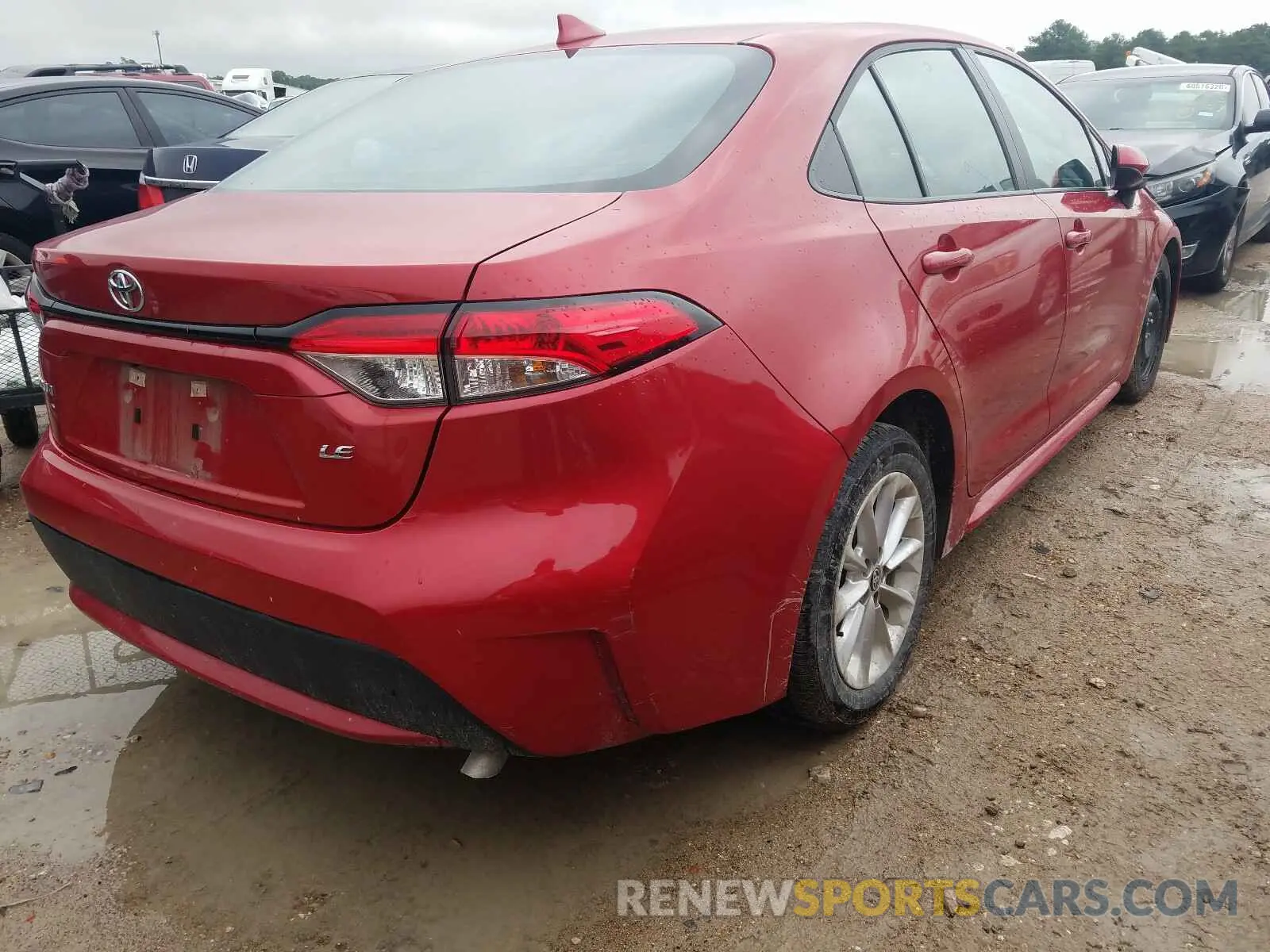 4 Photograph of a damaged car 5YFHPRAE9LP012767 TOYOTA COROLLA 2020
