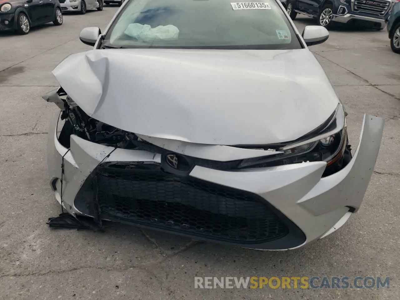 13 Photograph of a damaged car 5YFHPRAE9LP021808 TOYOTA COROLLA 2020