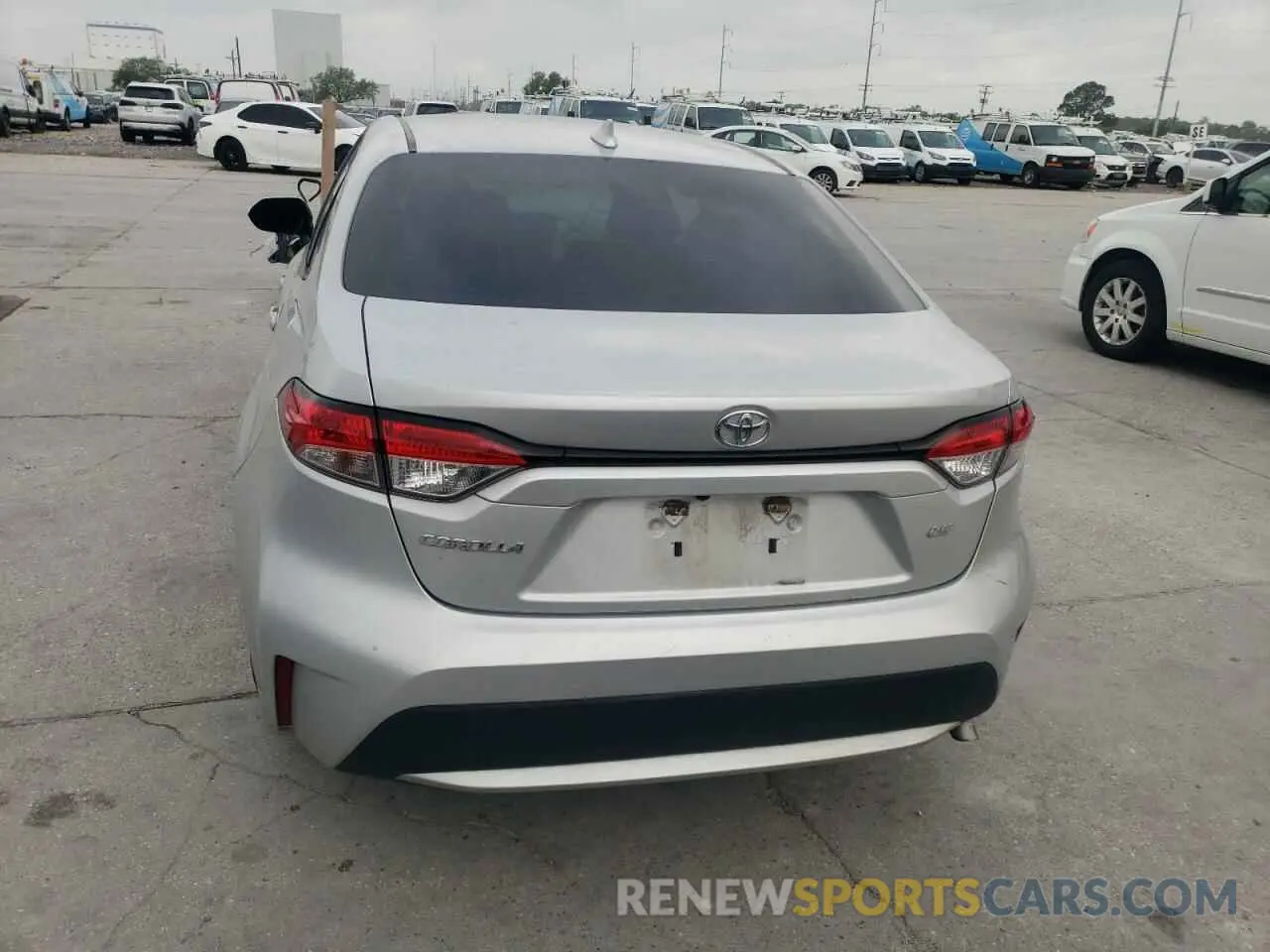 6 Photograph of a damaged car 5YFHPRAE9LP021808 TOYOTA COROLLA 2020
