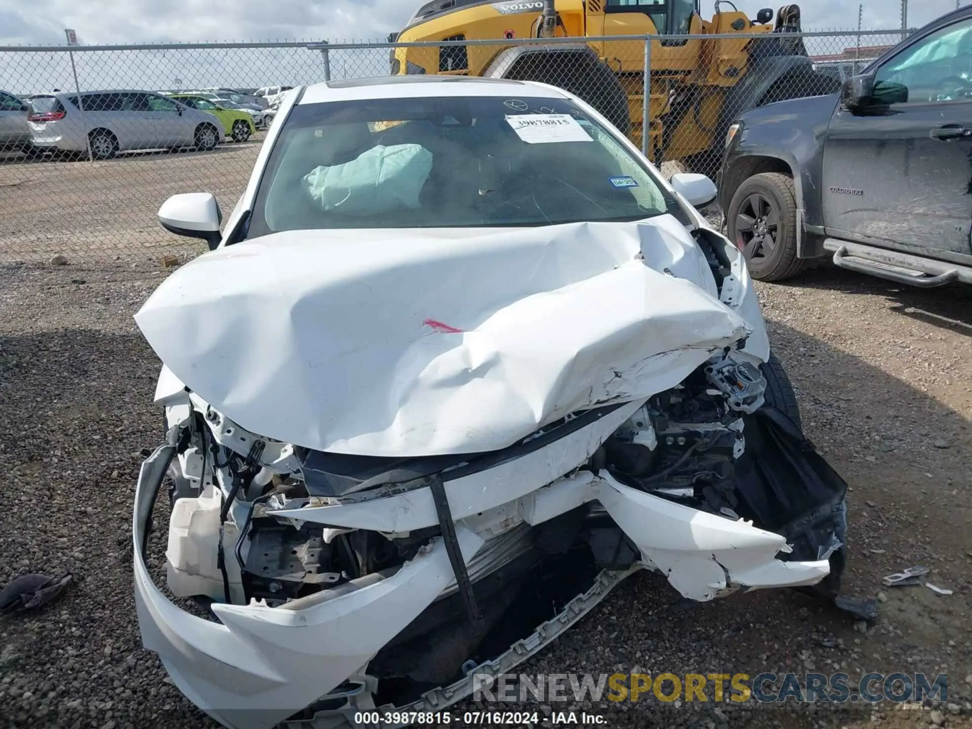 13 Photograph of a damaged car 5YFHPRAEXLP031117 TOYOTA COROLLA 2020