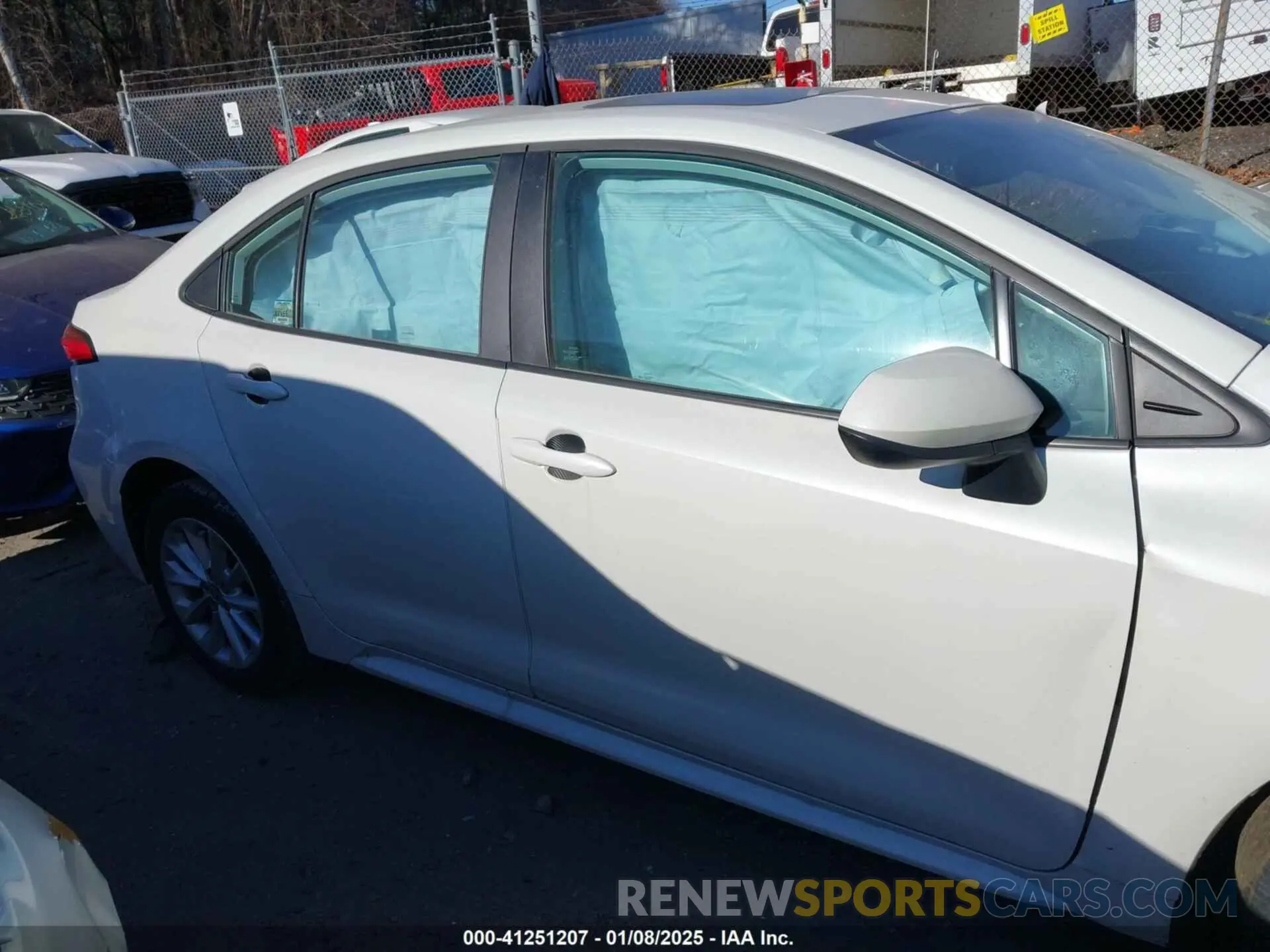 13 Photograph of a damaged car 5YFHPRAEXLP037791 TOYOTA COROLLA 2020