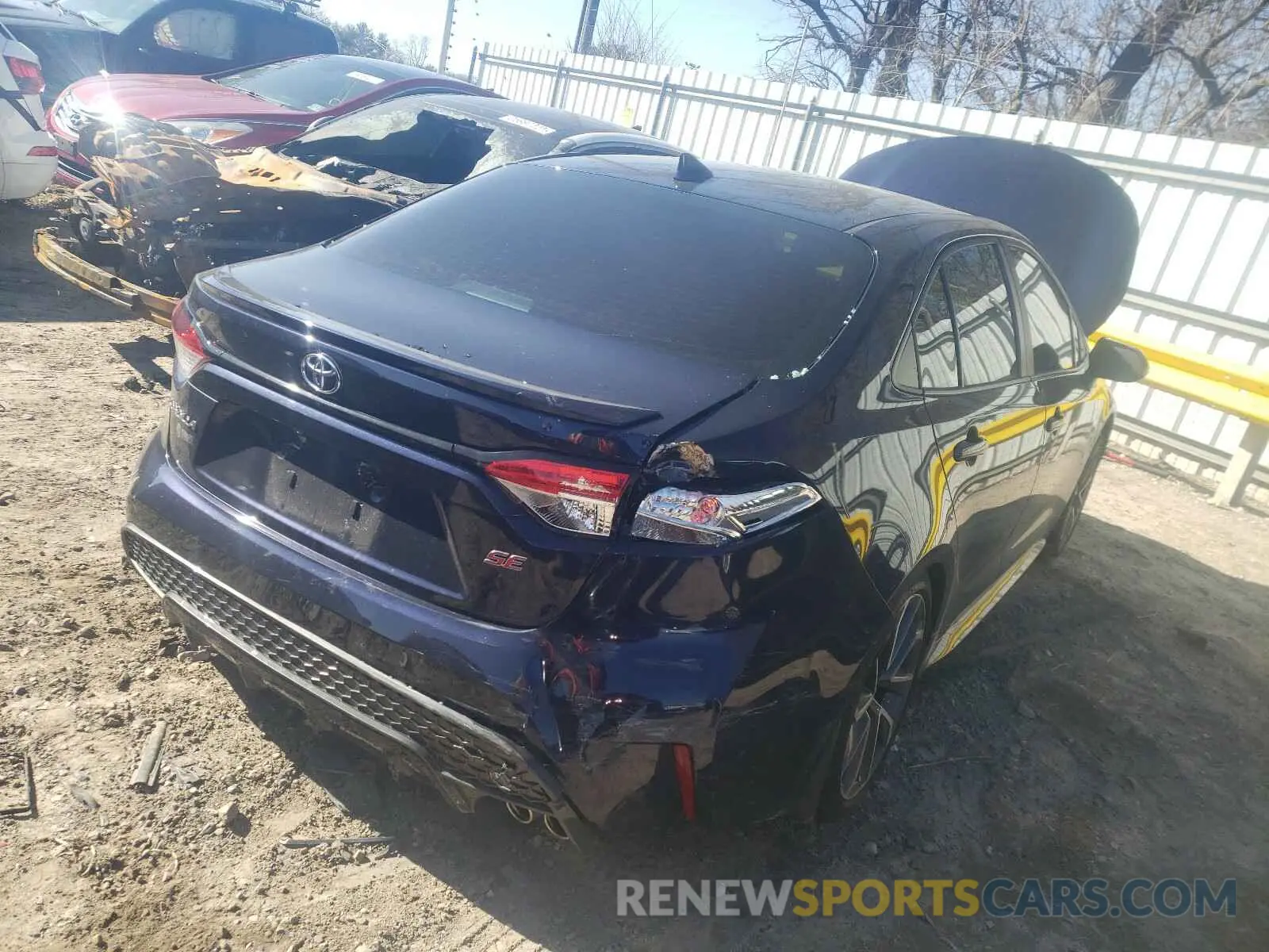4 Photograph of a damaged car 5YFP4RCE1LP033520 TOYOTA COROLLA 2020