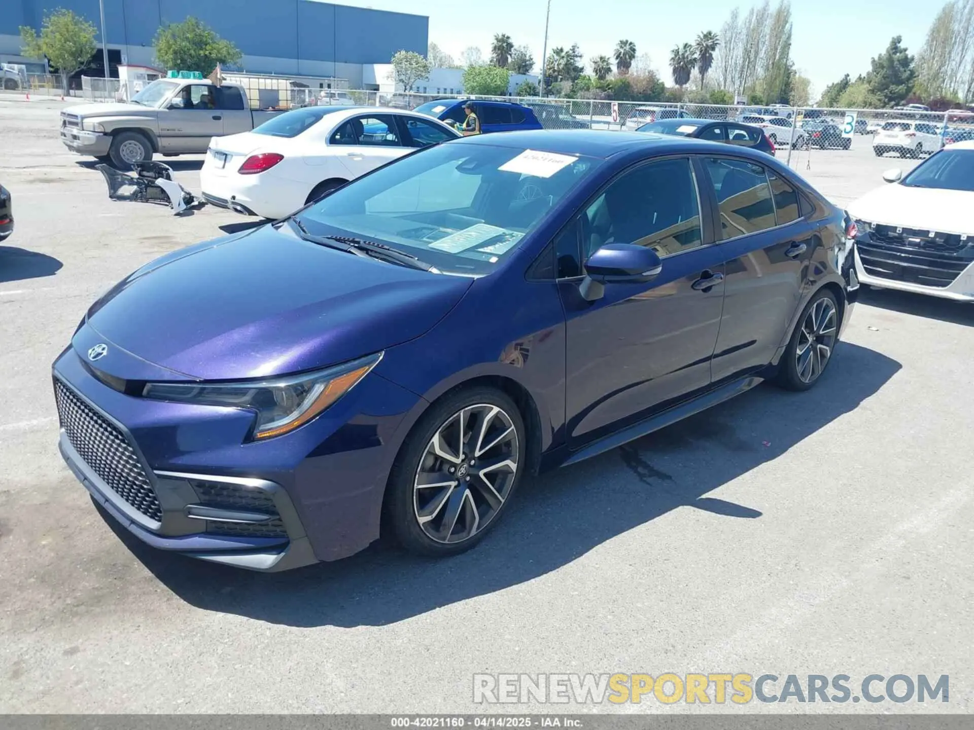 2 Photograph of a damaged car 5YFP4RCE2LP015639 TOYOTA COROLLA 2020