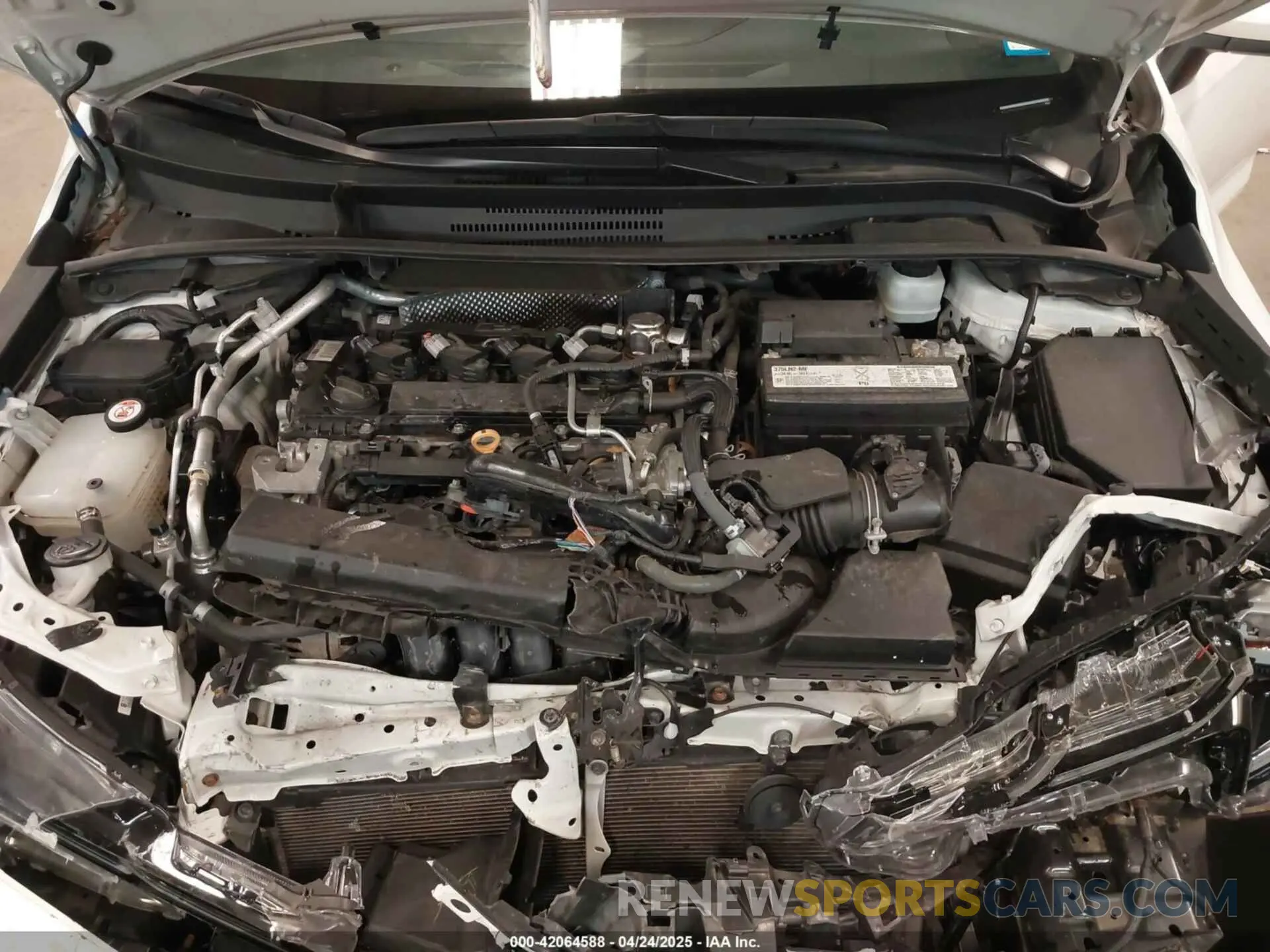 10 Photograph of a damaged car 5YFP4RCE3LP013060 TOYOTA COROLLA 2020