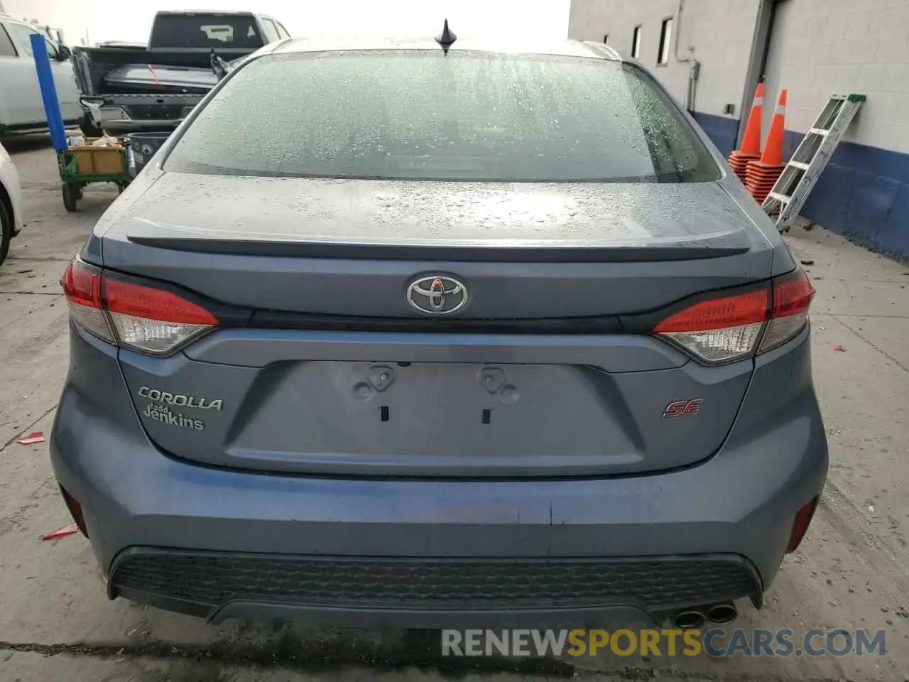 6 Photograph of a damaged car 5YFP4RCE5LP012427 TOYOTA COROLLA 2020