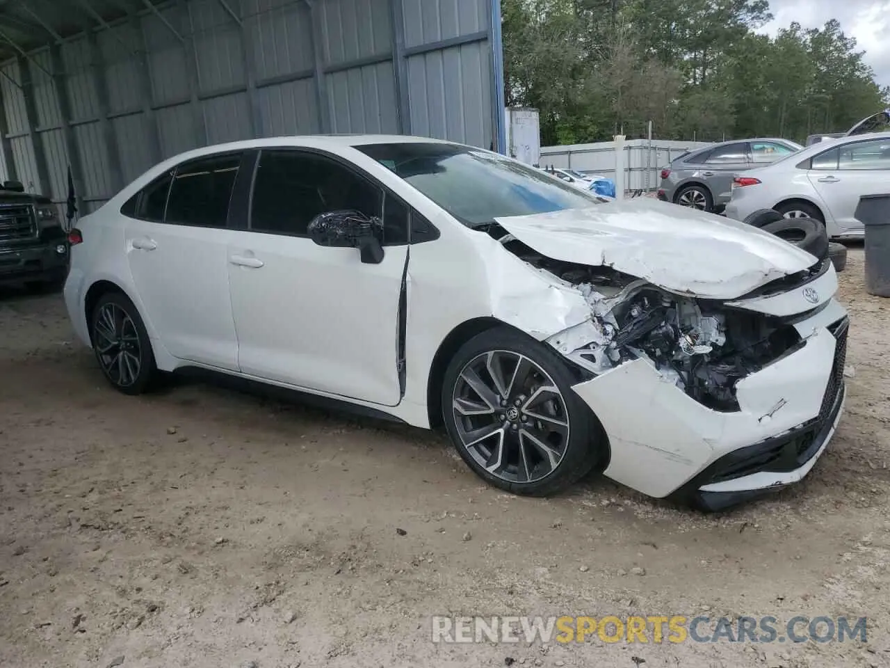 4 Photograph of a damaged car 5YFP4RCE9LP044586 TOYOTA COROLLA 2020