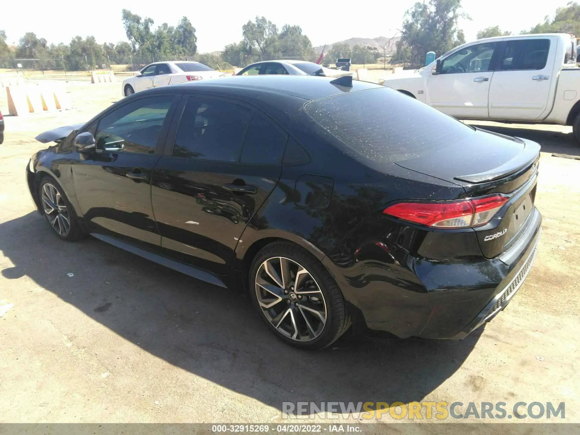 3 Photograph of a damaged car 5YFS4RCE0LP006531 TOYOTA COROLLA 2020