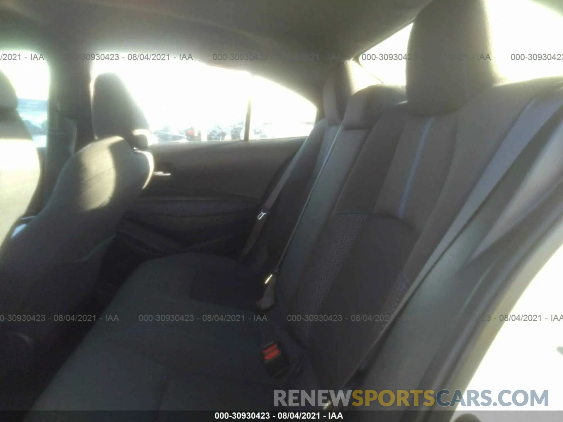 8 Photograph of a damaged car 5YFS4RCE0LP020137 TOYOTA COROLLA 2020
