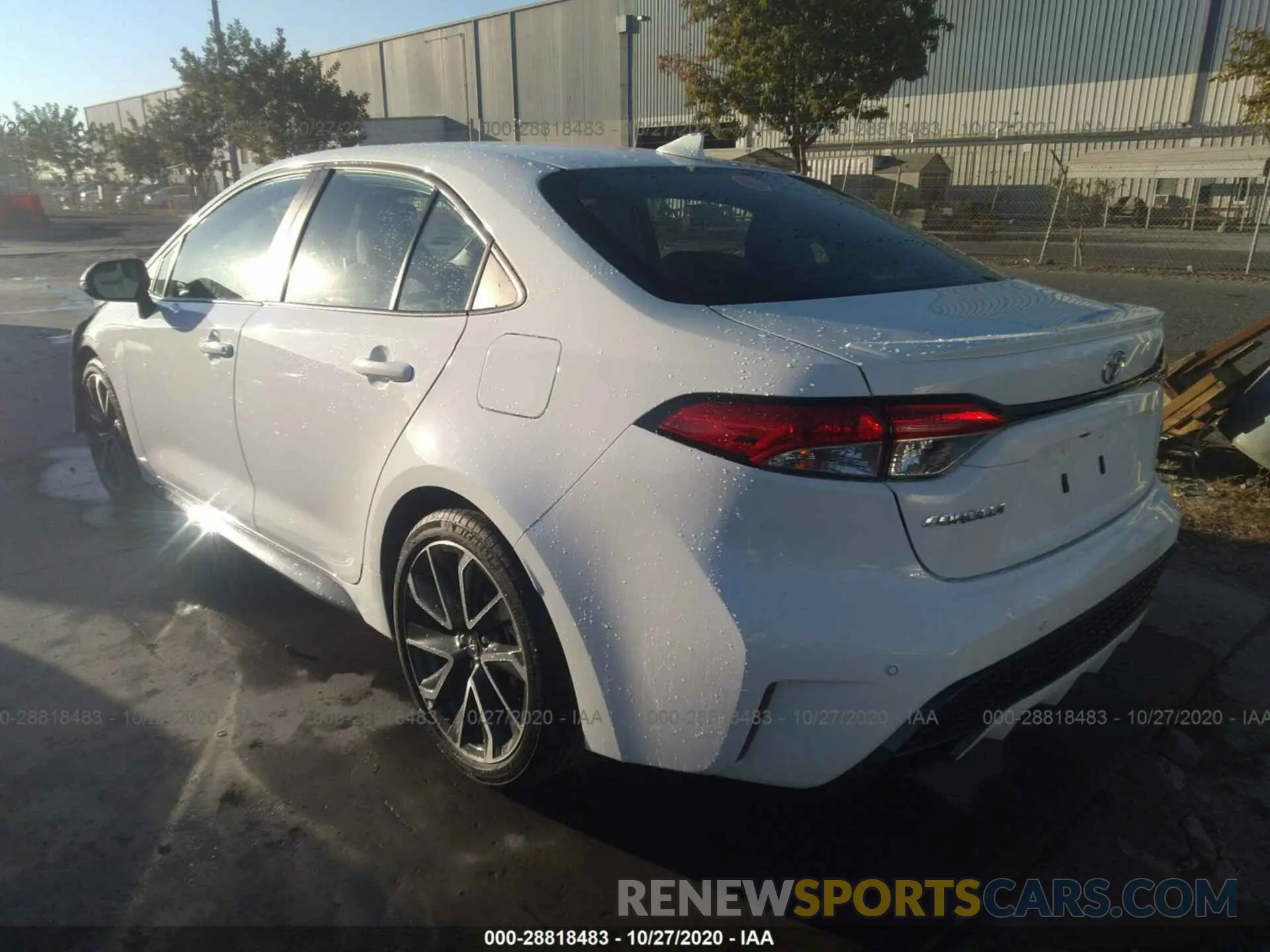3 Photograph of a damaged car 5YFS4RCE0LP029484 TOYOTA COROLLA 2020