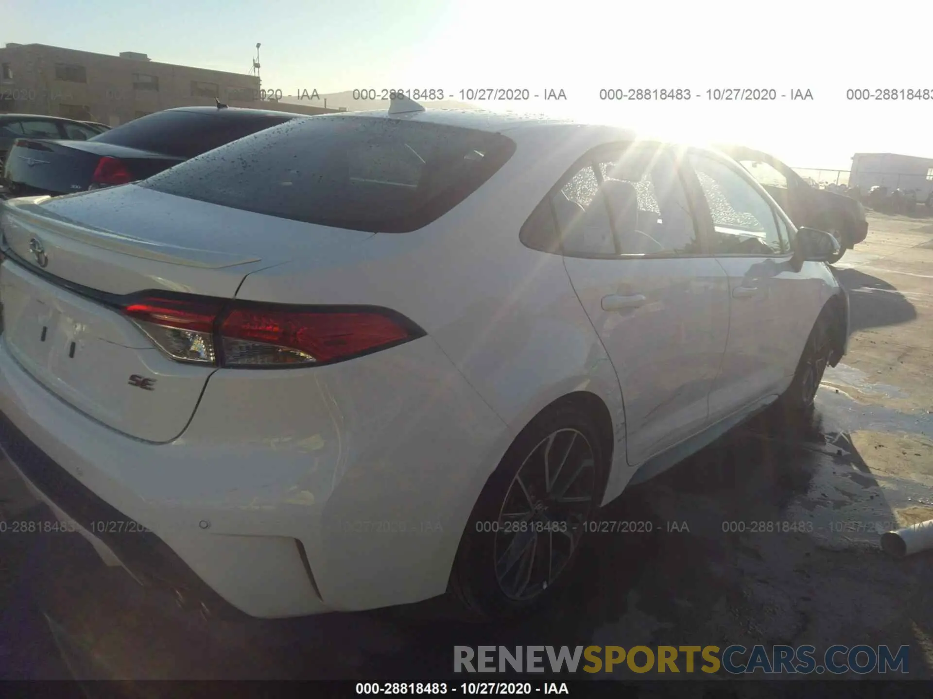 4 Photograph of a damaged car 5YFS4RCE0LP029484 TOYOTA COROLLA 2020